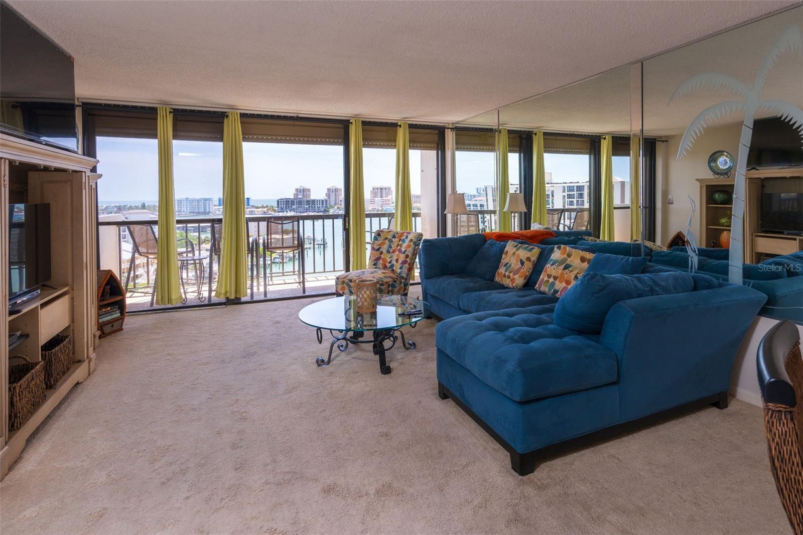 400 ISLAND WAY 1004
