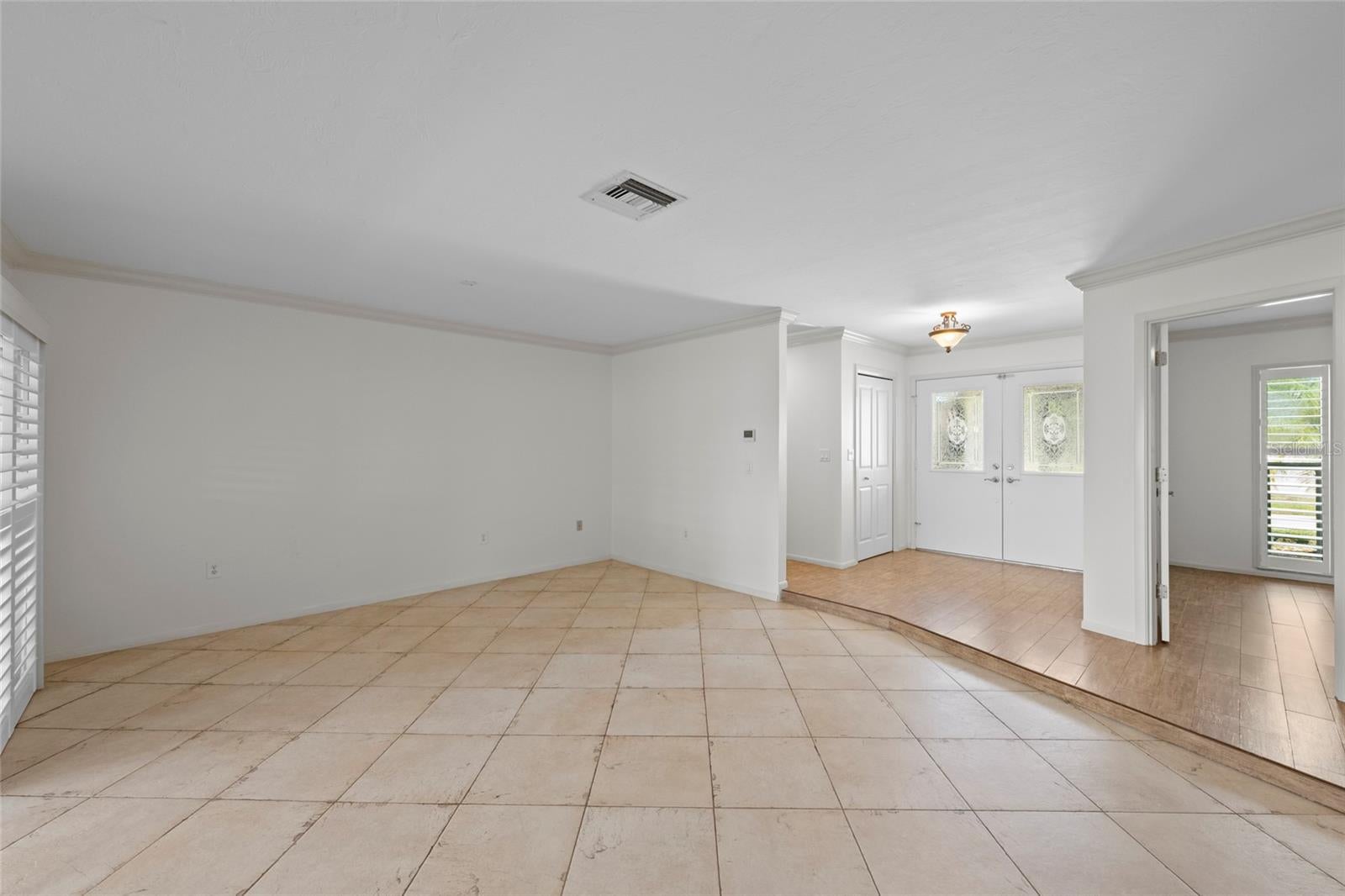 Search Properties for Sale 4 1252 WATERSIDE LANE