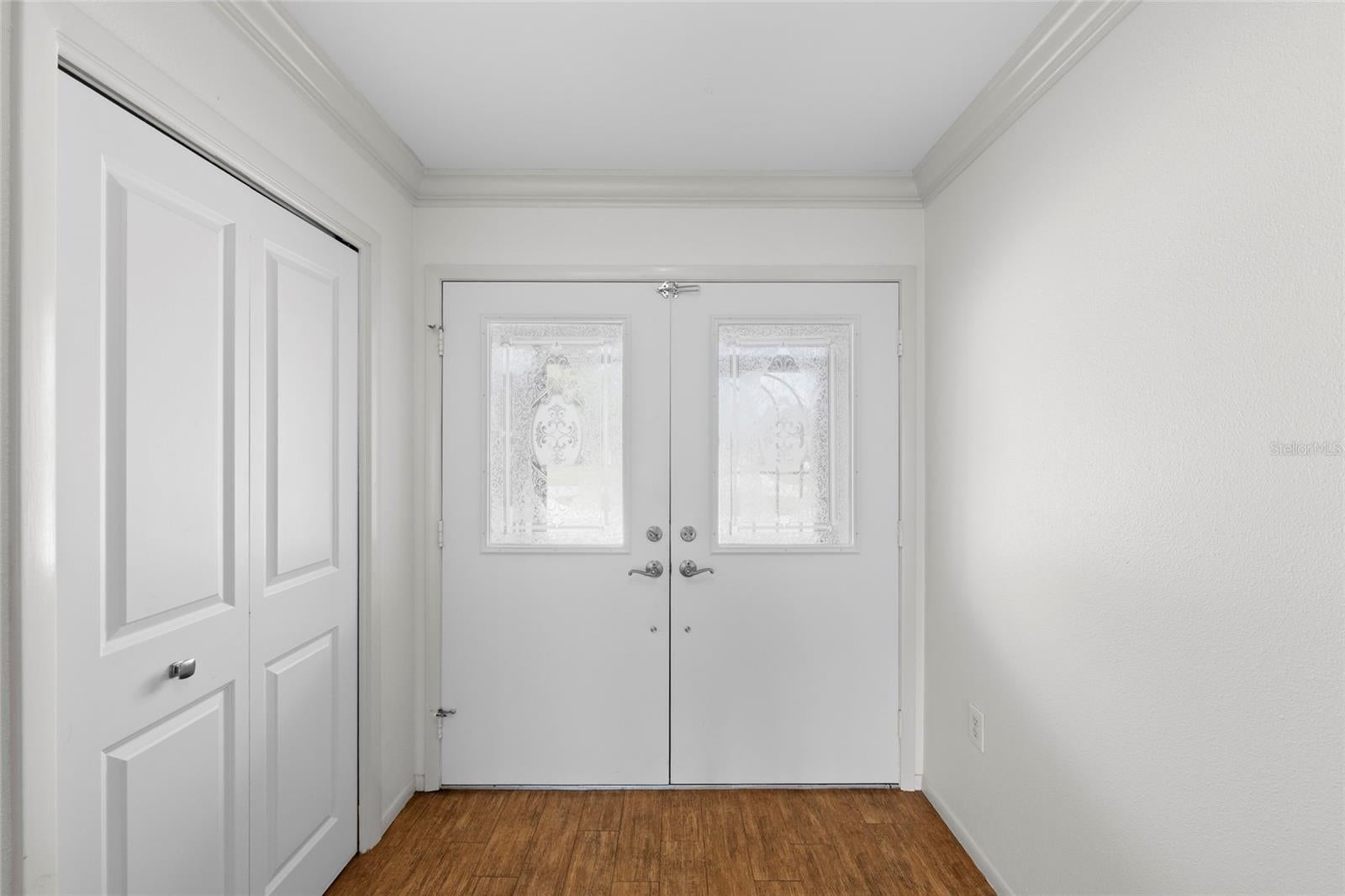 Search Properties for Sale 1 1252 WATERSIDE LANE