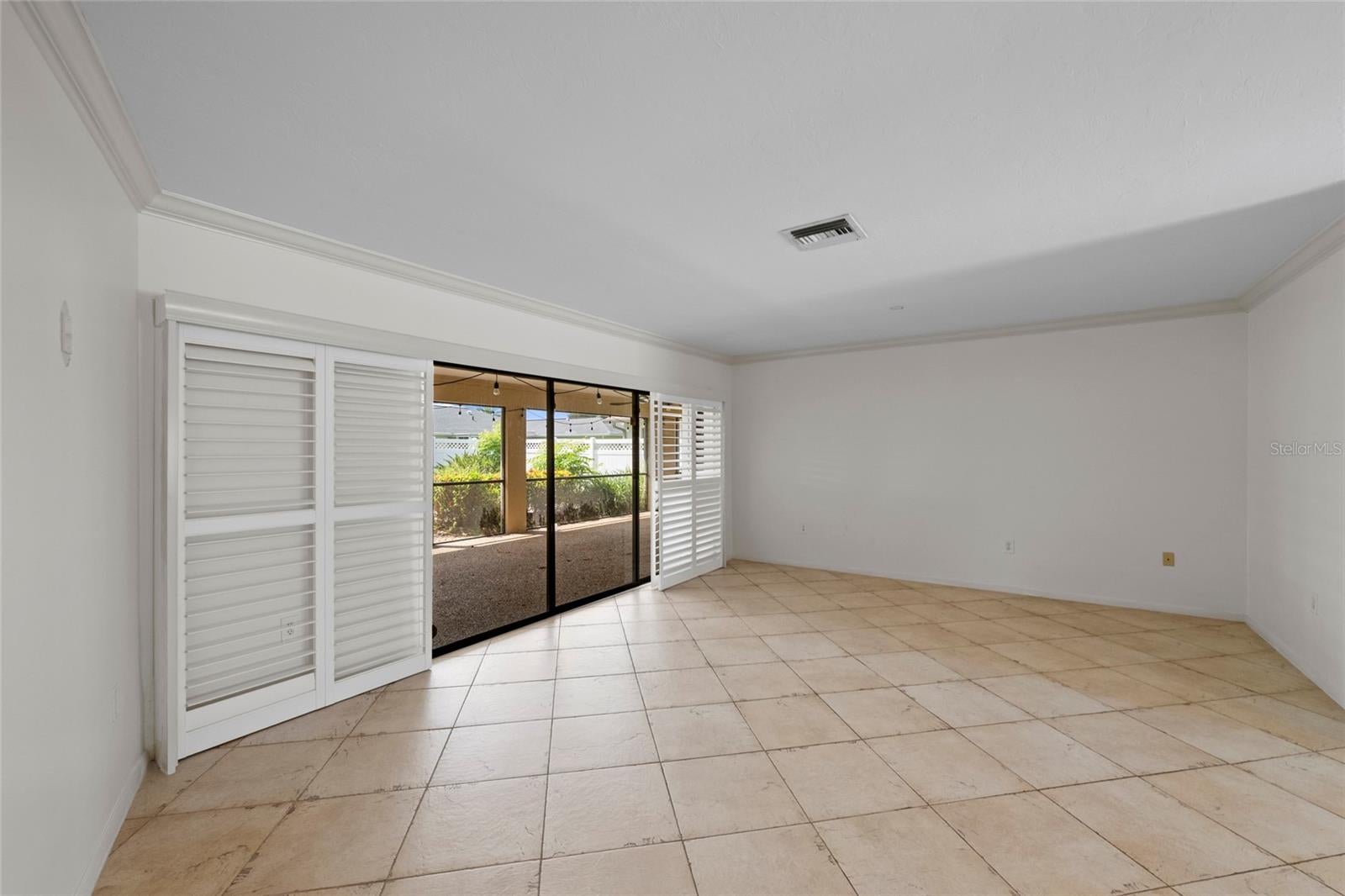 Search Properties for Sale 3 1252 WATERSIDE LANE