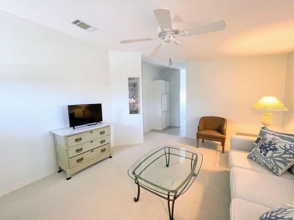 Photo of 618 S Green Circle, Venice, FL 34285 (MLS # N6142868)