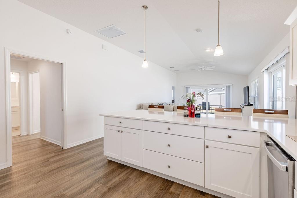 VILLAGES/SOUTHERN OAKS UN 151 - Residential