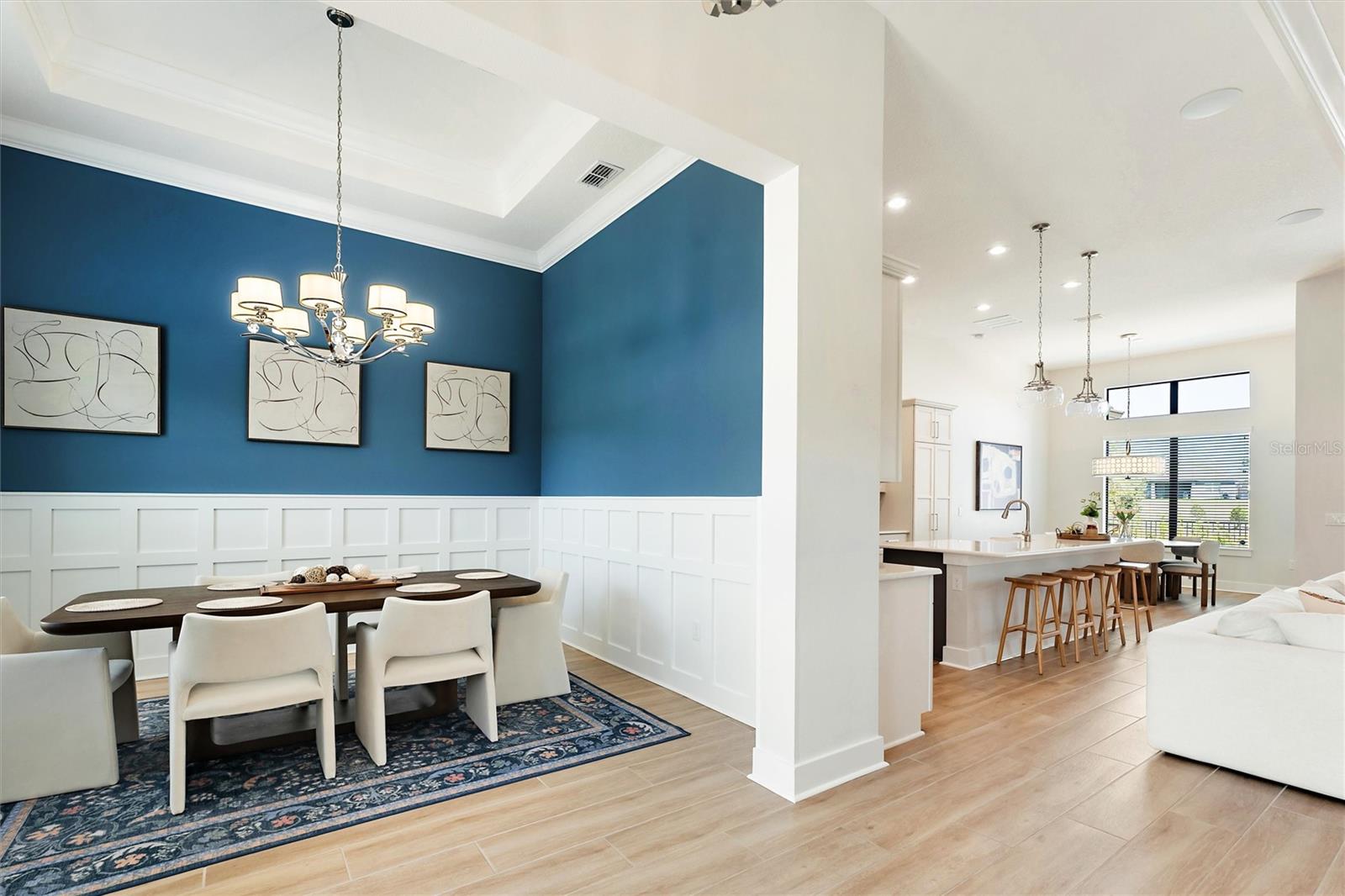 HEATHROW COUNTRY ESTATE - Residential