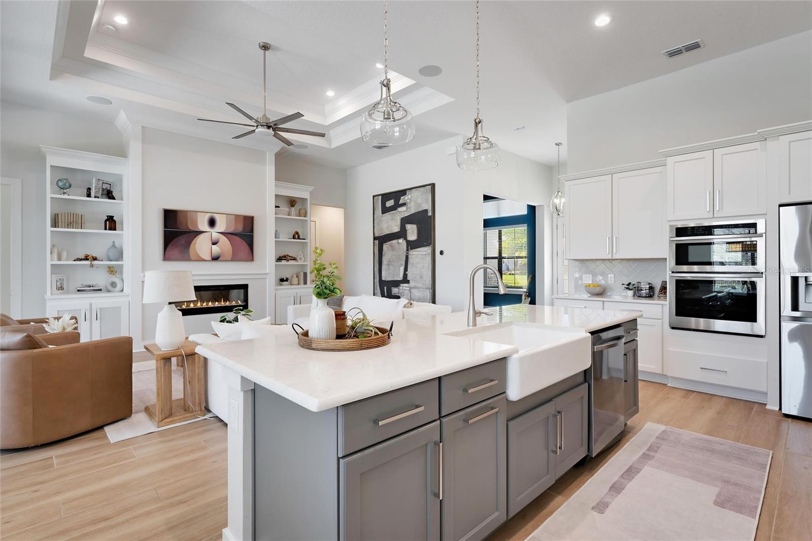 HEATHROW COUNTRY ESTATE - Residential