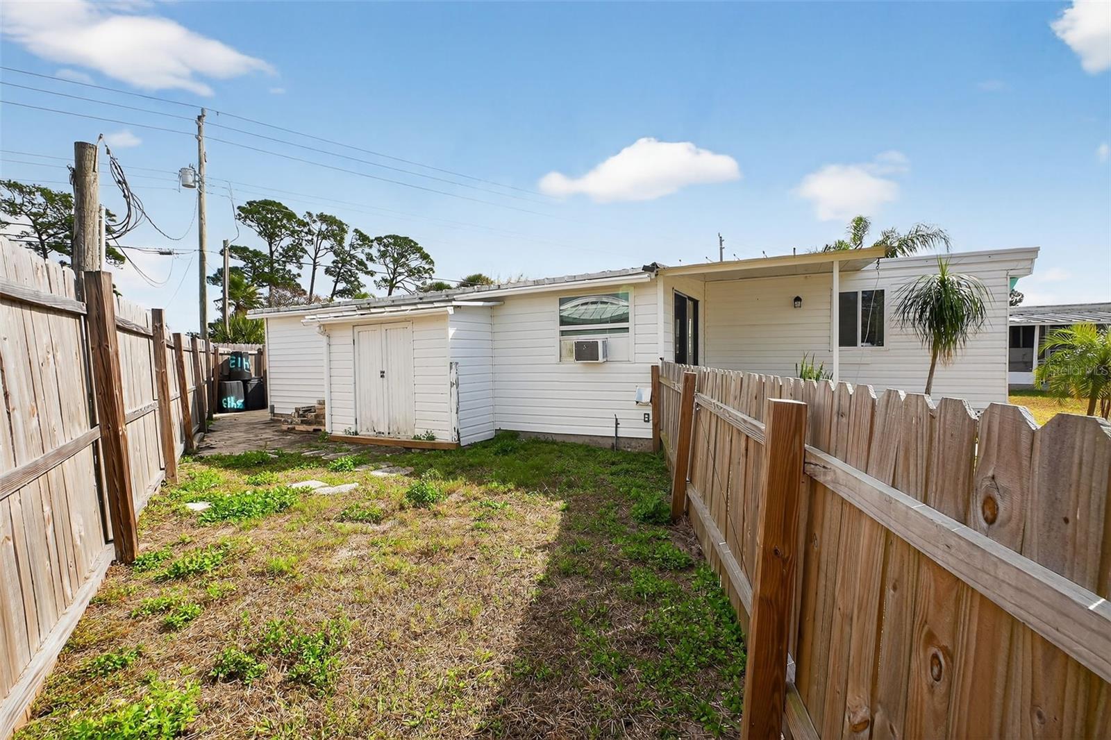 COMMONWEALTH MOBILE ESTATES - Residential