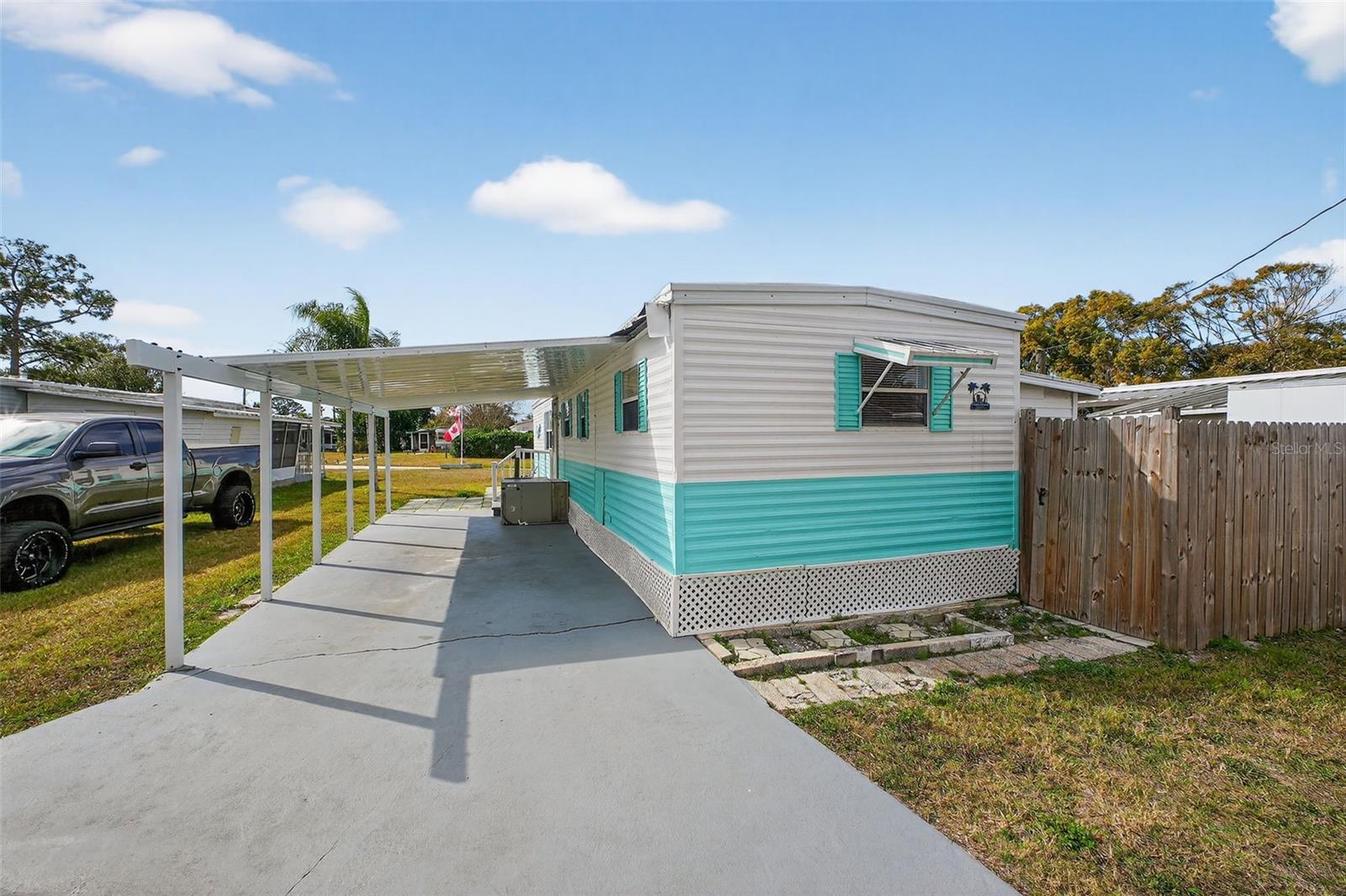 COMMONWEALTH MOBILE ESTATES - Residential