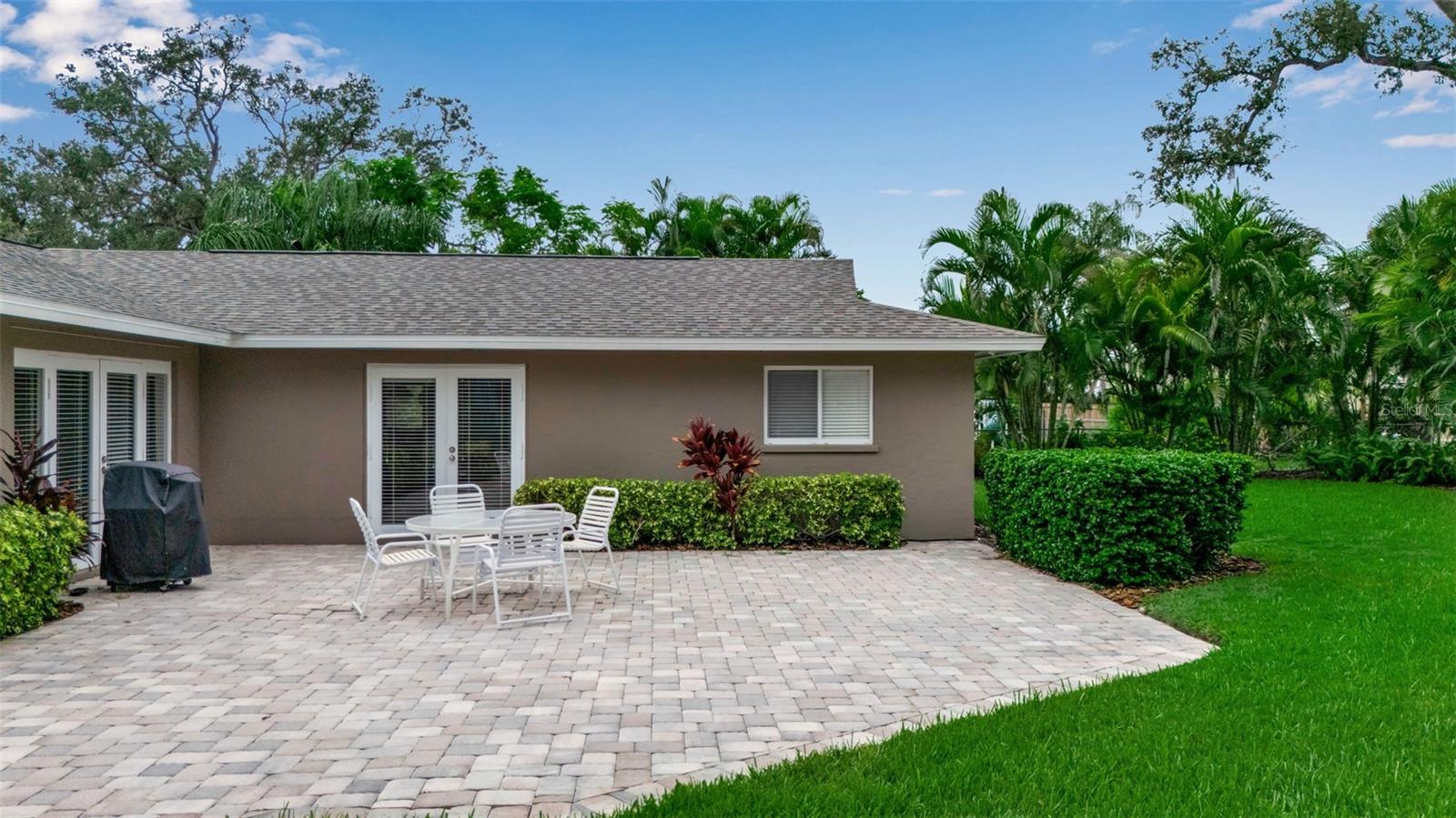 SOUTHPOINTE SHORES - Residential