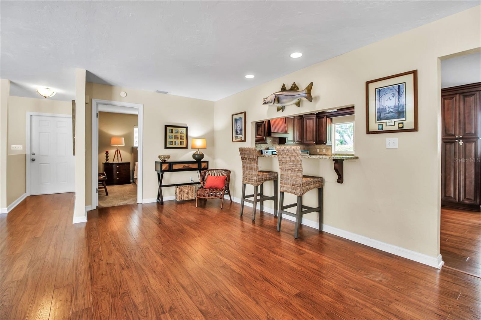 SOUTHPOINTE SHORES - Residential