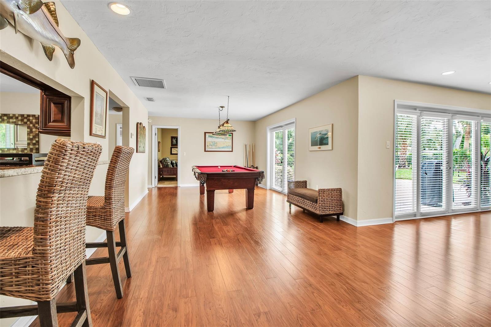 SOUTHPOINTE SHORES - Residential