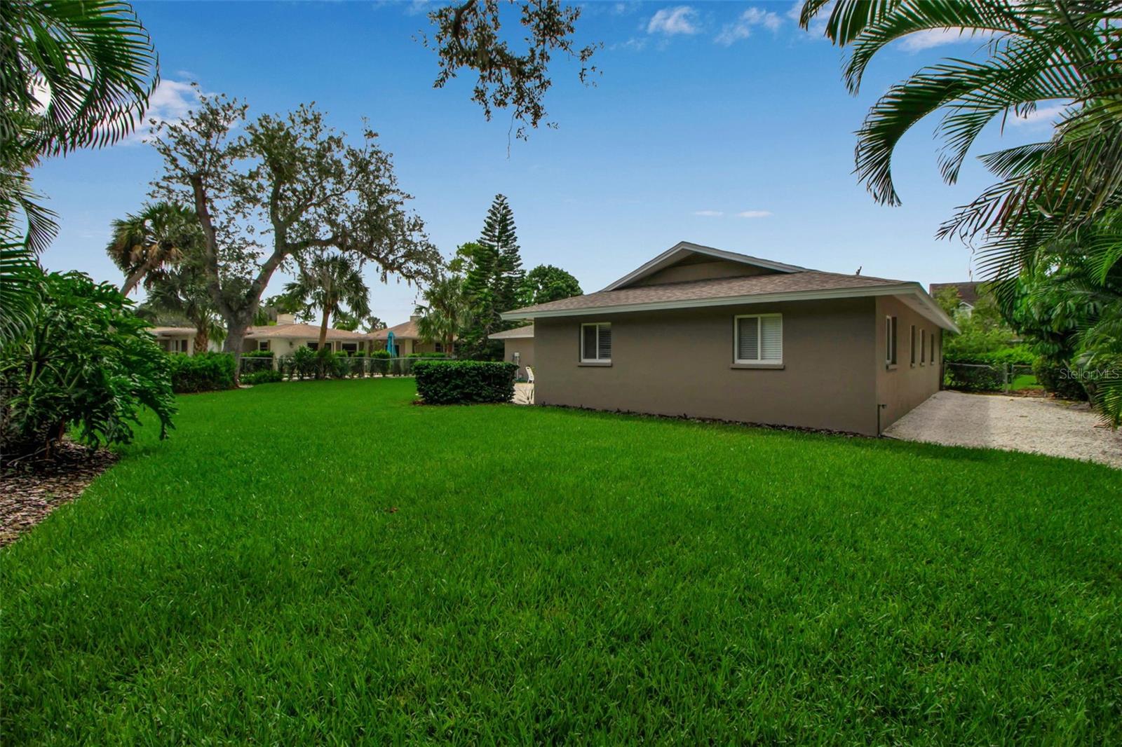 SOUTHPOINTE SHORES - Residential