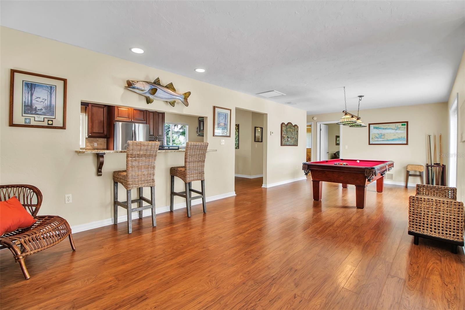 SOUTHPOINTE SHORES - Residential