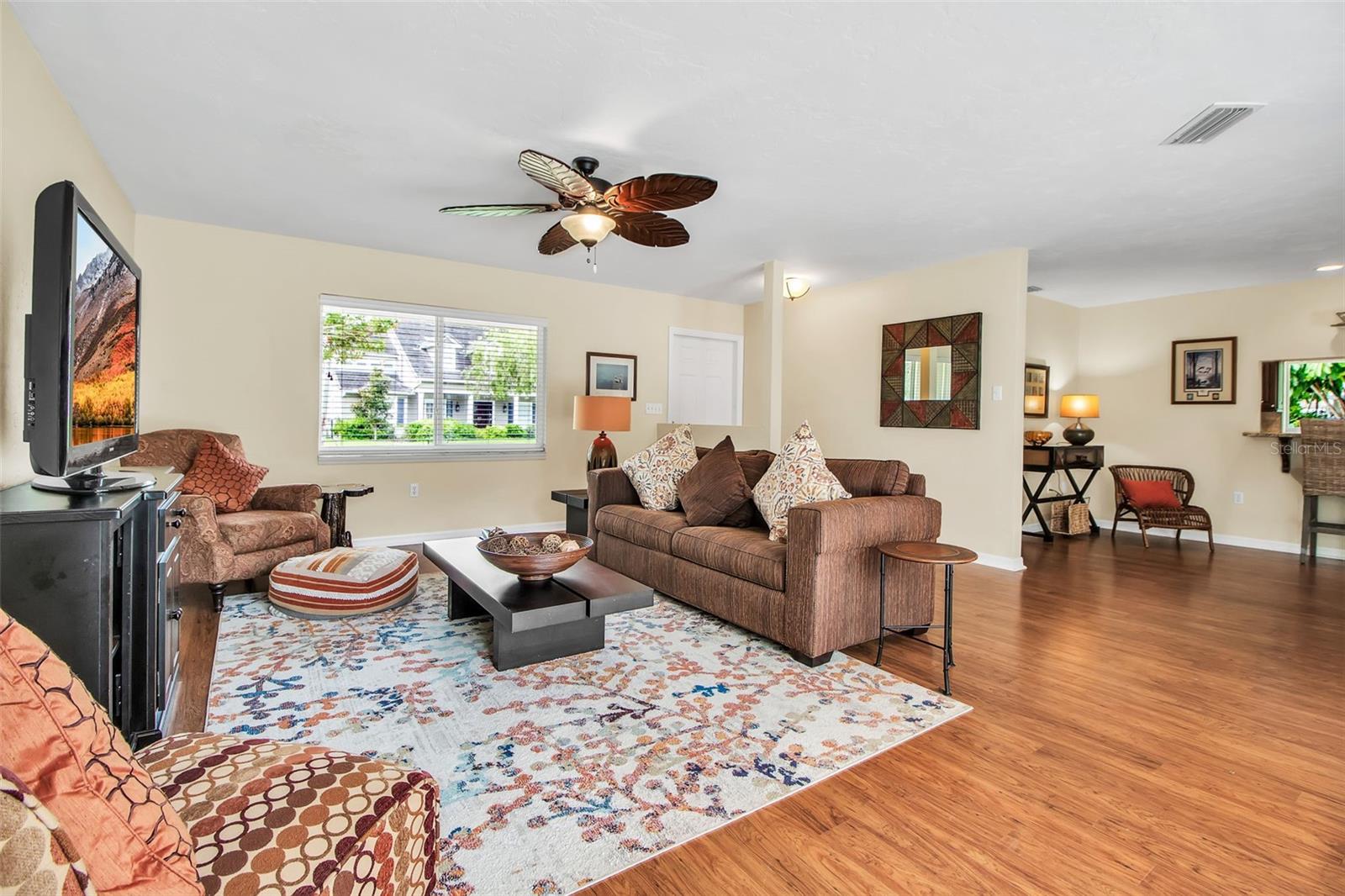 SOUTHPOINTE SHORES - Residential