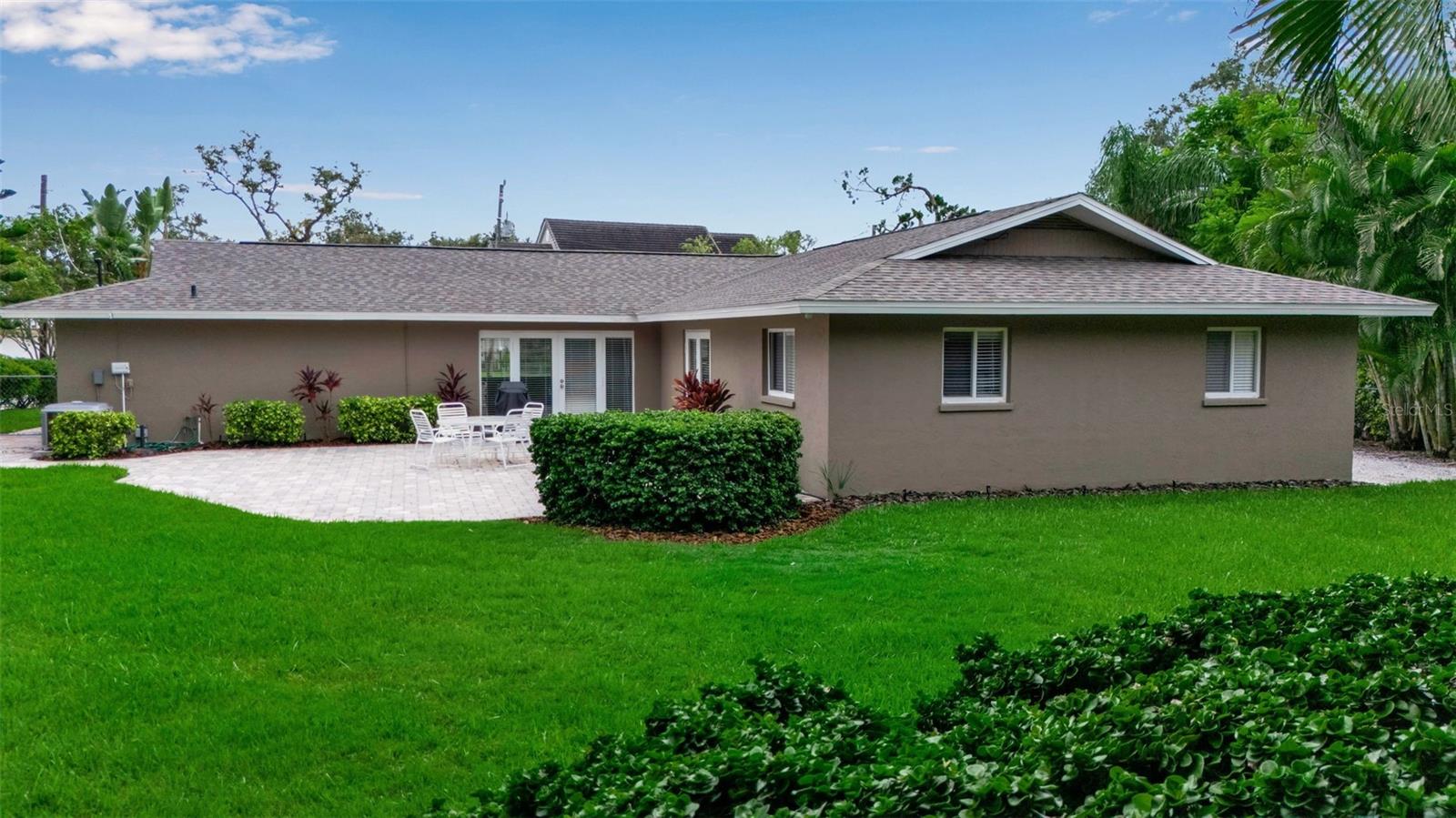 SOUTHPOINTE SHORES - Residential