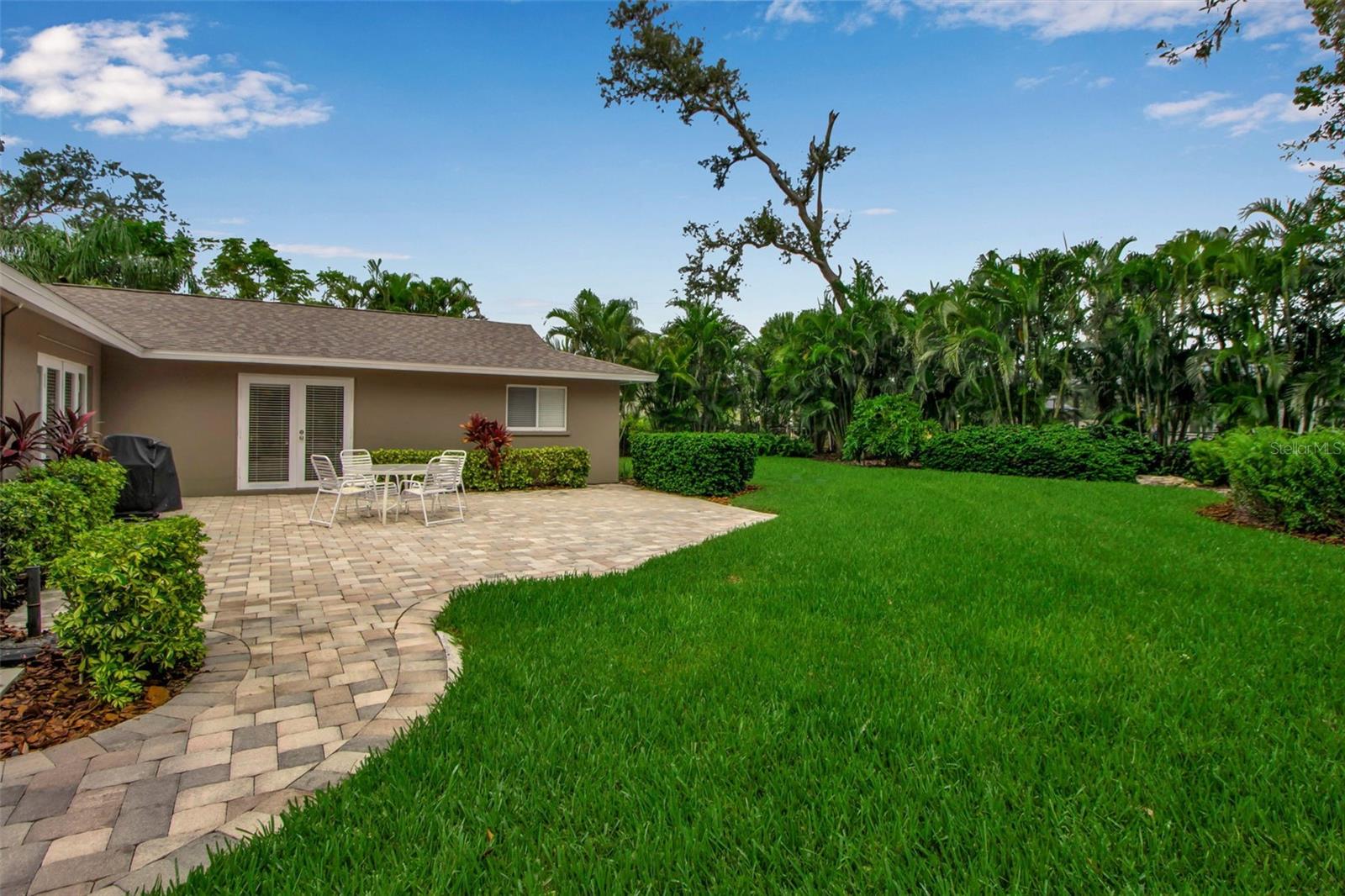 SOUTHPOINTE SHORES - Residential