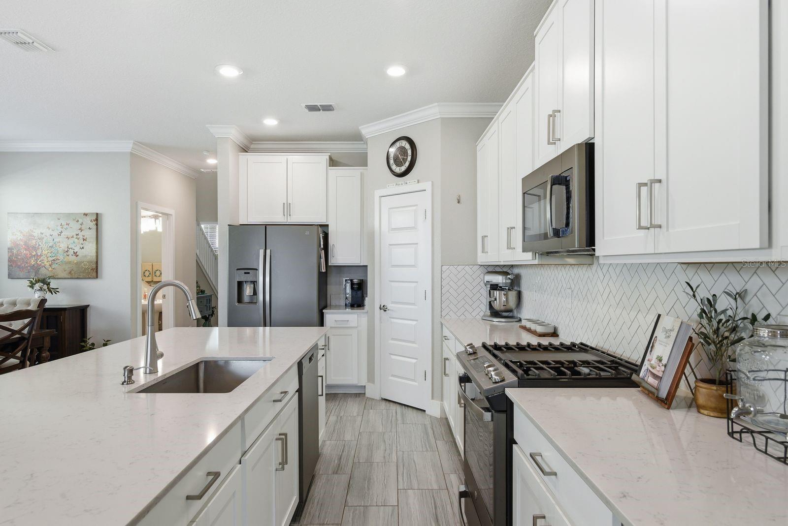 MITCHELL 54 WEST PH 2 - Residential