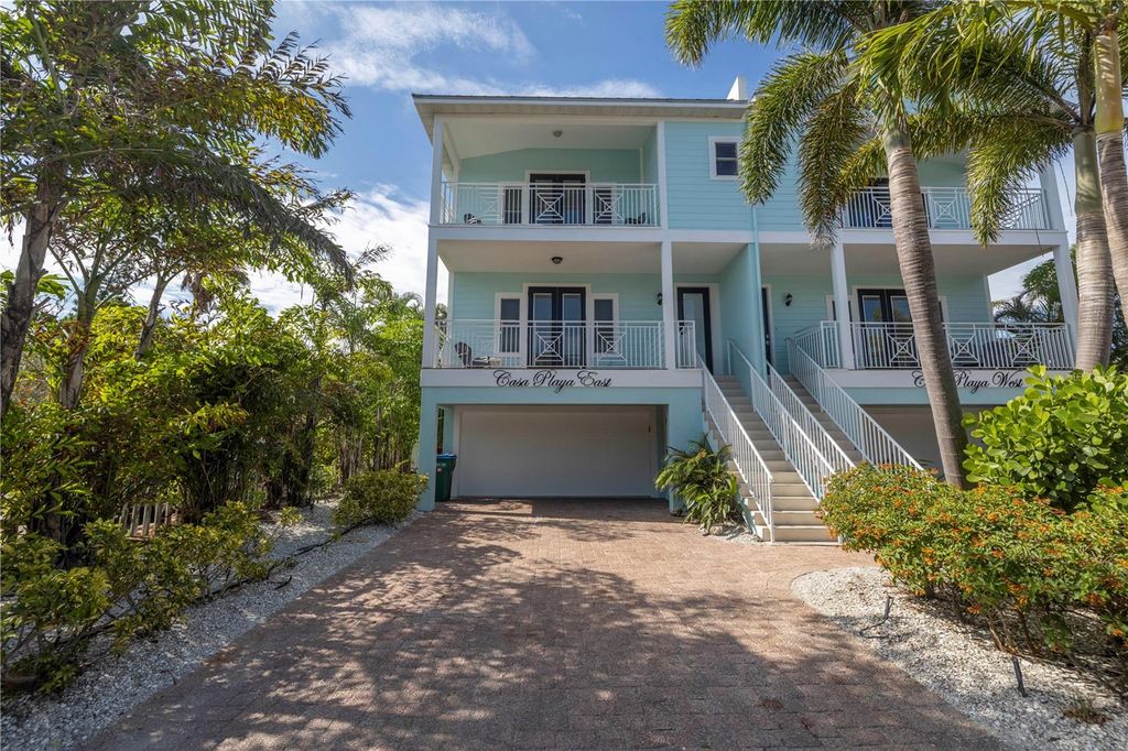 Photo of 105 4th Street S, Bradenton Beach, FL 34217 (MLS # A4693173)