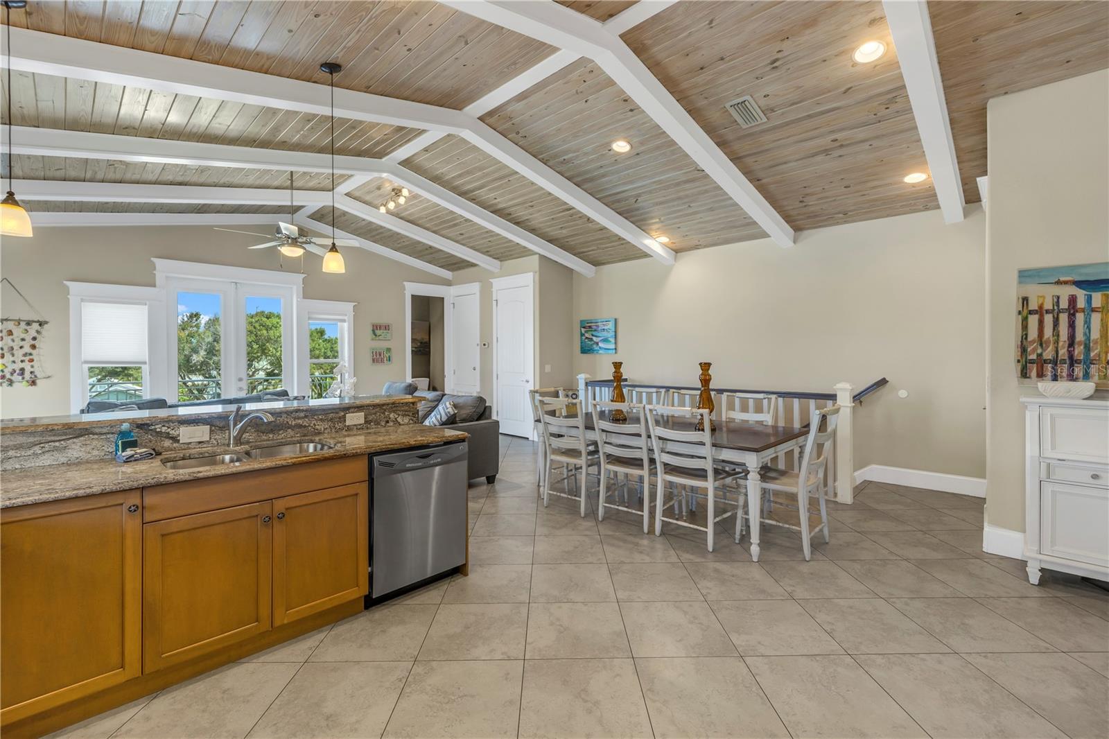 CASA PLAYA AT BRADENTON BEACH - Residential Income