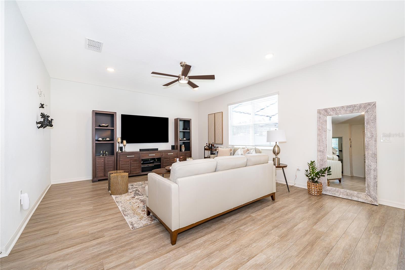 SAWGRASS BAY PHASE 4B2 - Residential