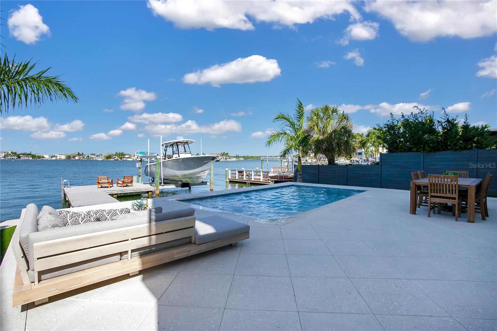 HARBOR SHORES 4TH ADD - Residential