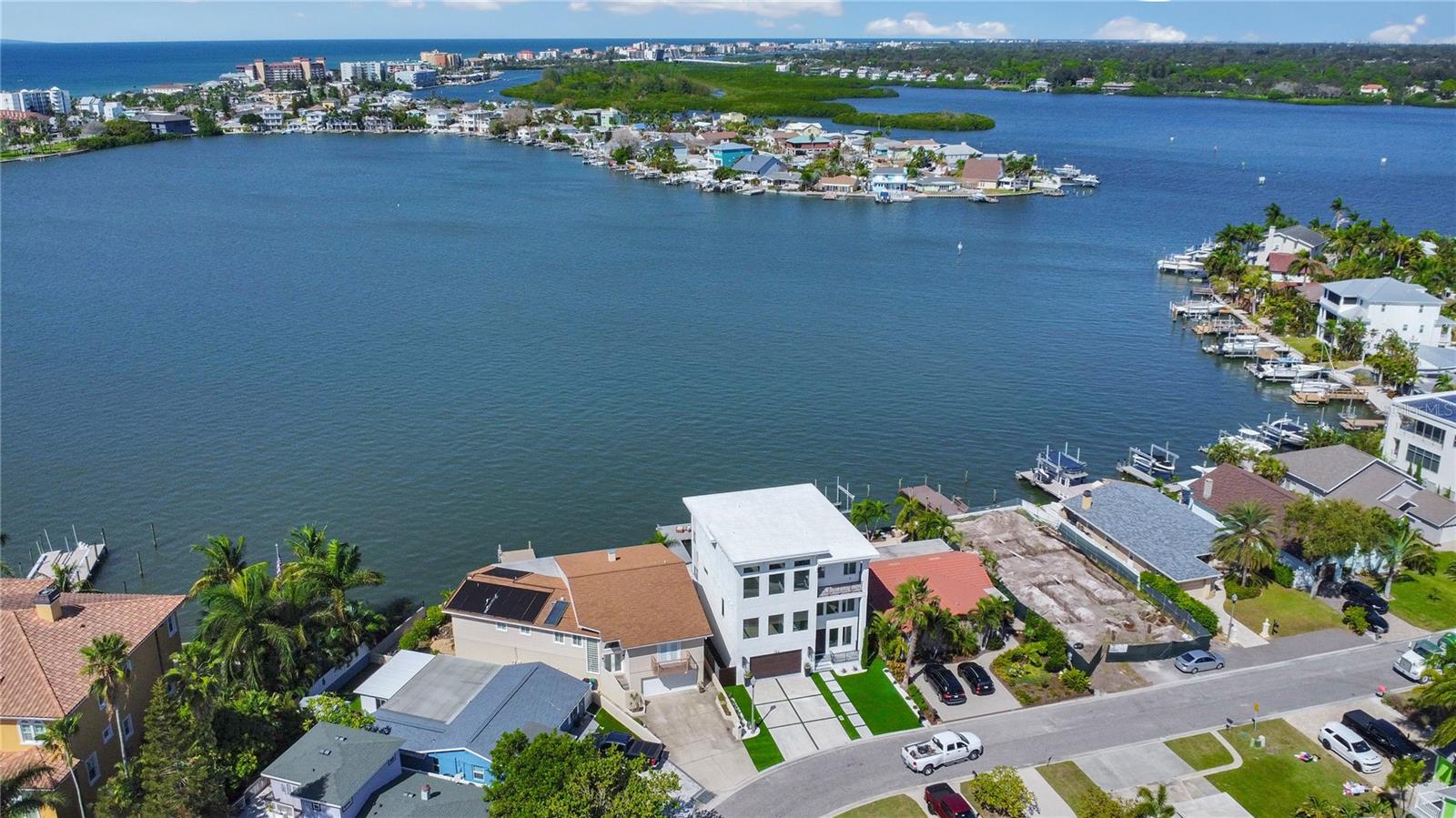 HARBOR SHORES 4TH ADD - Residential