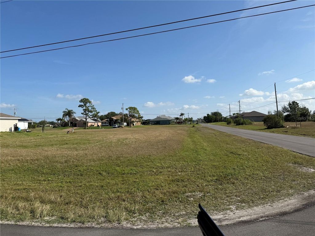 Photo of 1424 NW 31st Avenue, Cape Coral, FL 33993 (MLS # C7502755)