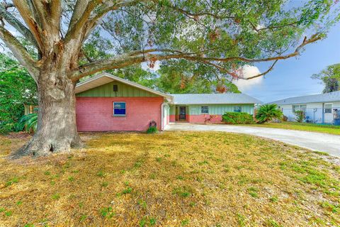 A home in LARGO