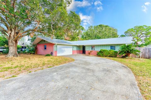 A home in LARGO