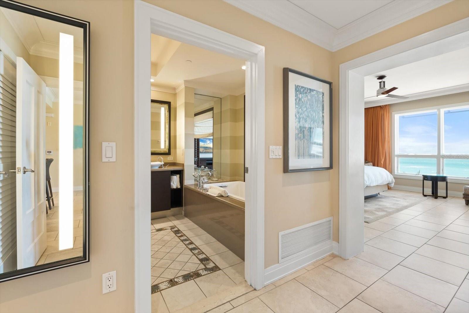 SIESTA KEY BEACH RESIDENCES - Residential