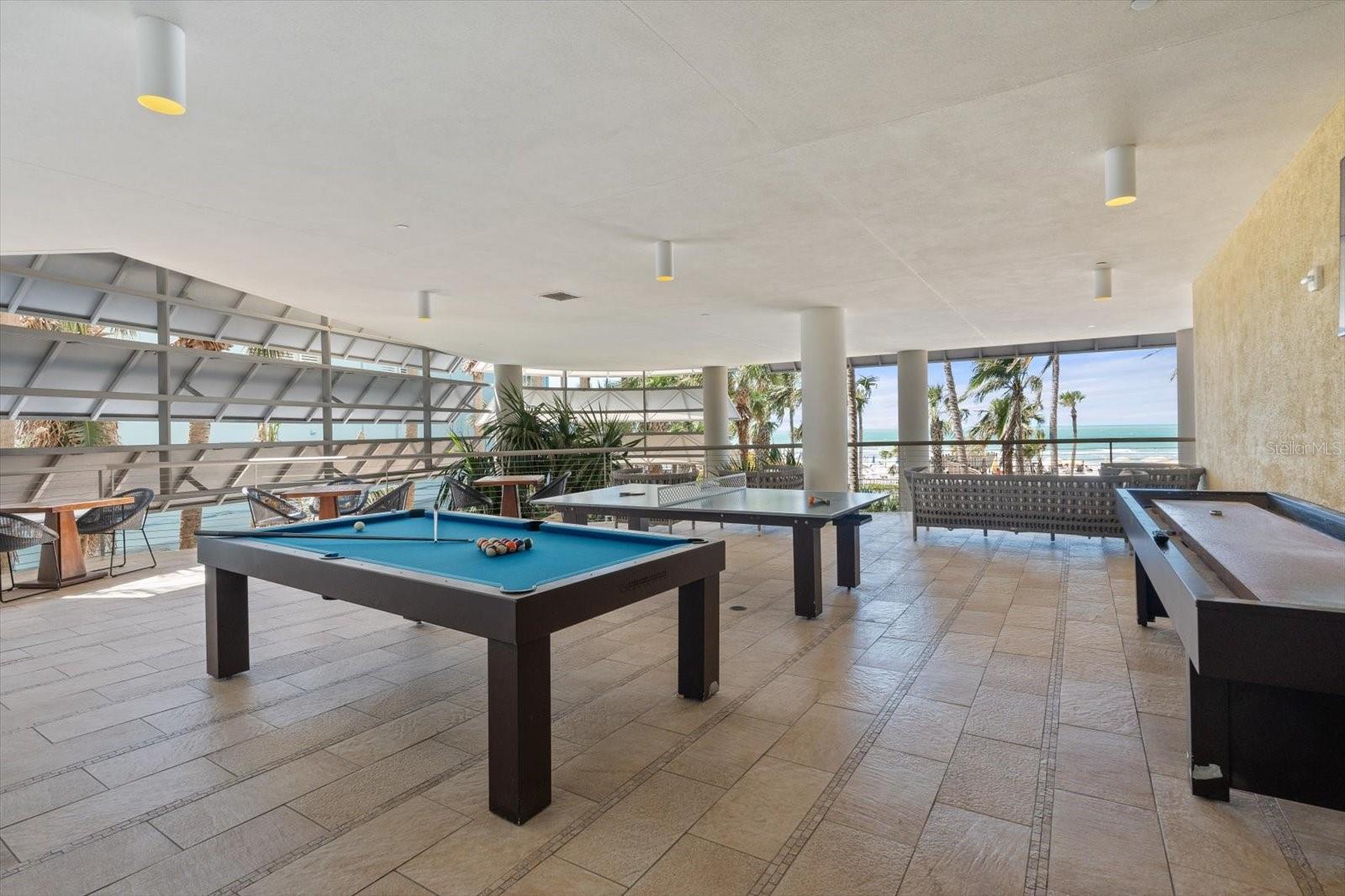 SIESTA KEY BEACH RESIDENCES - Residential