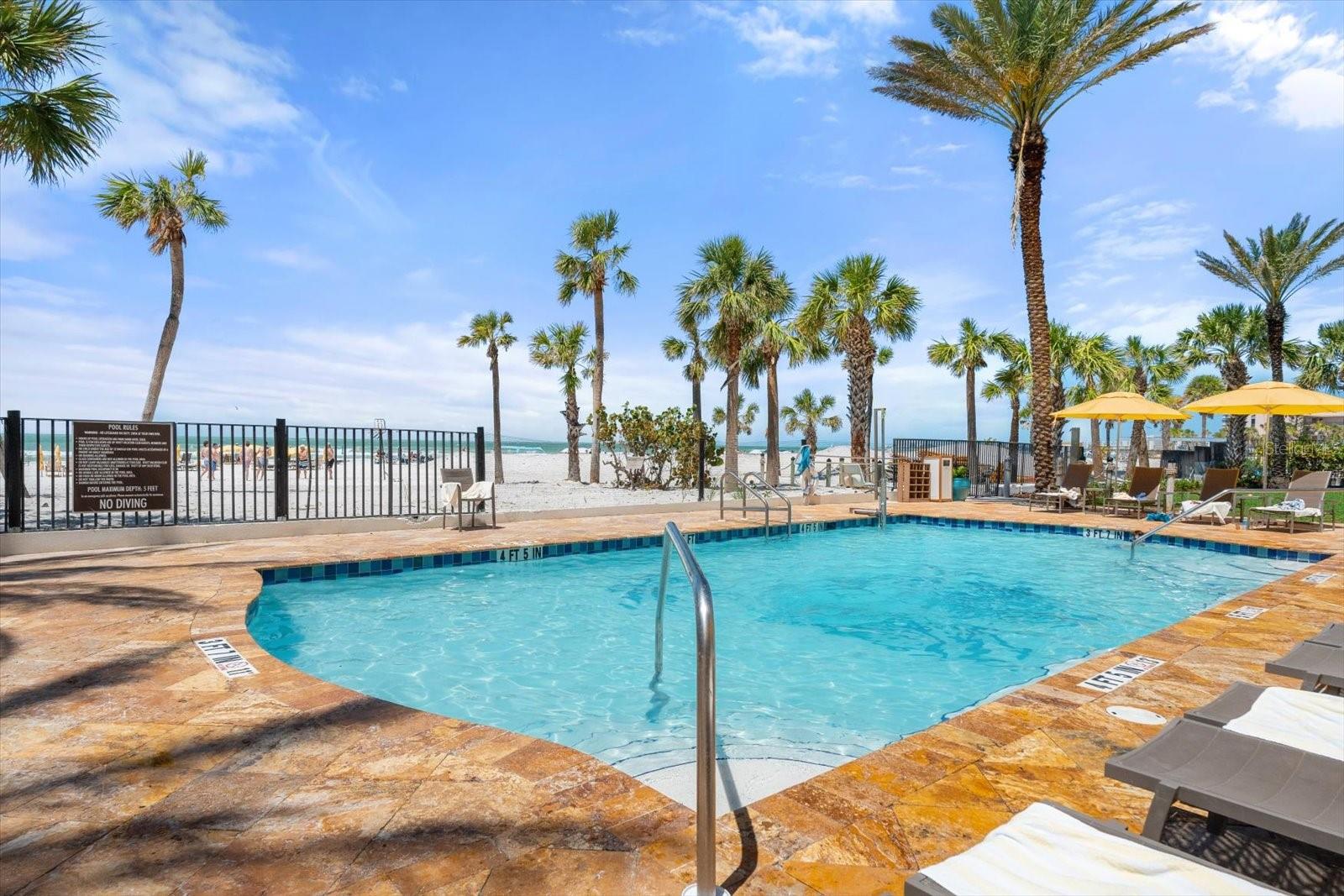 SIESTA KEY BEACH RESIDENCES - Residential