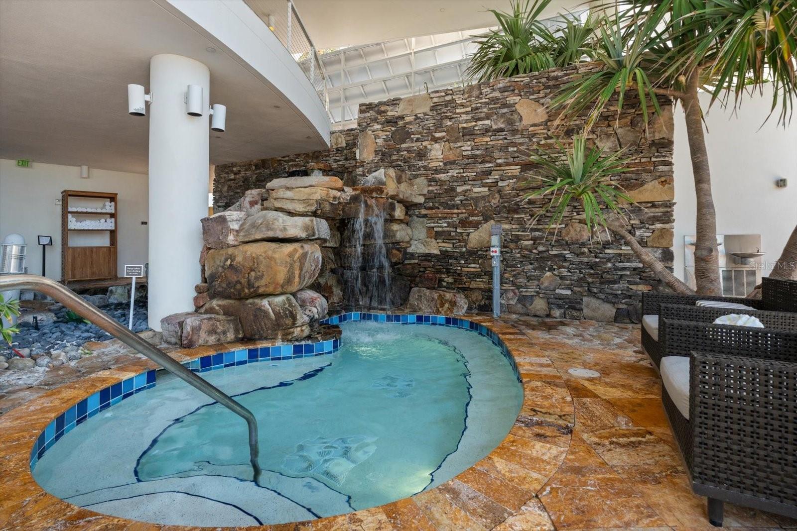 SIESTA KEY BEACH RESIDENCES - Residential