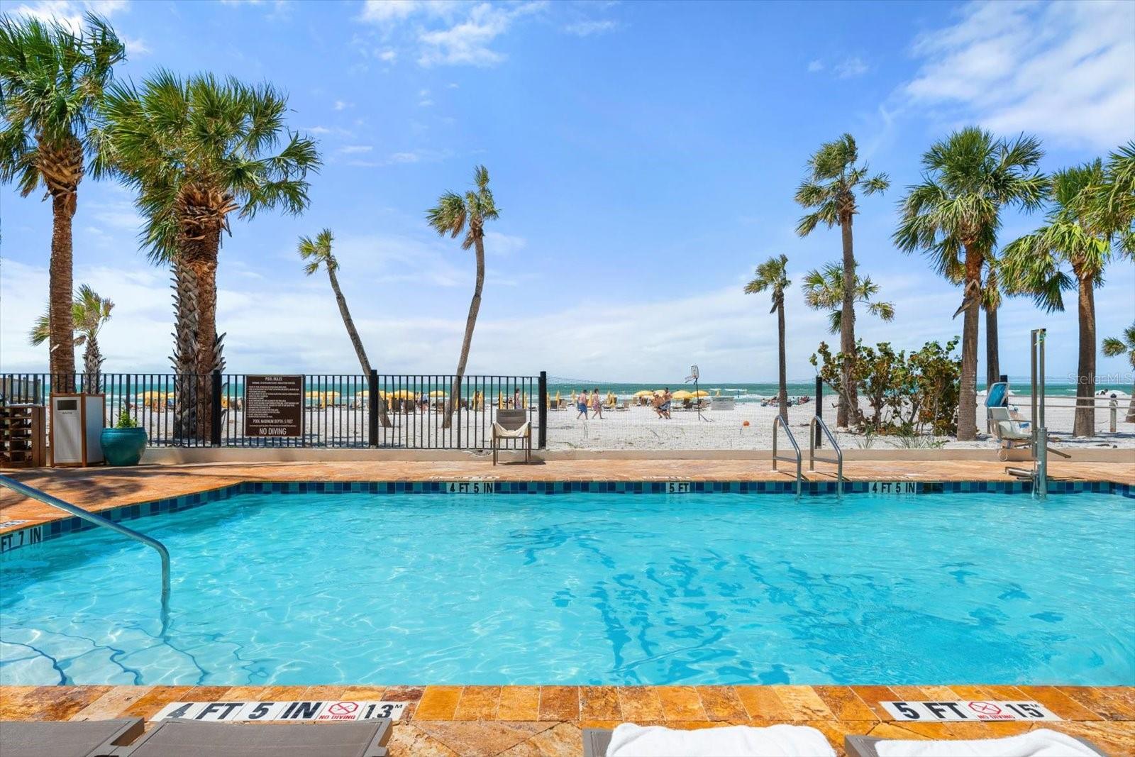 SIESTA KEY BEACH RESIDENCES - Residential