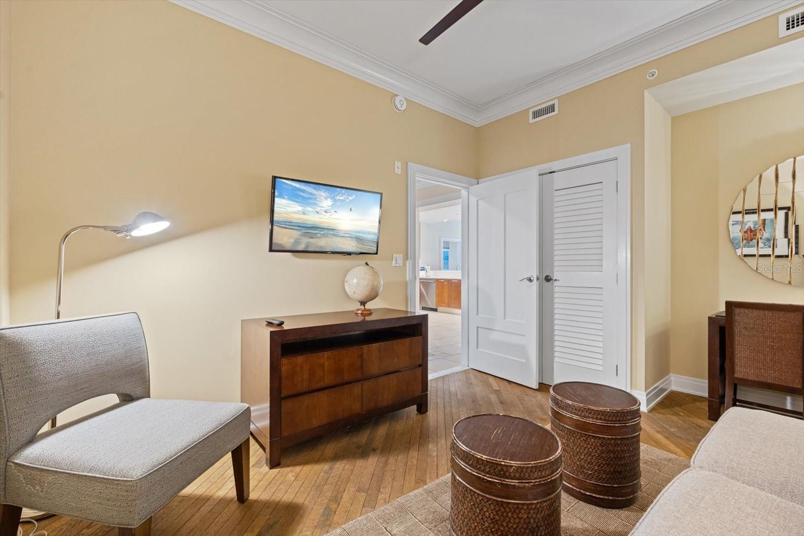 SIESTA KEY BEACH RESIDENCES - Residential