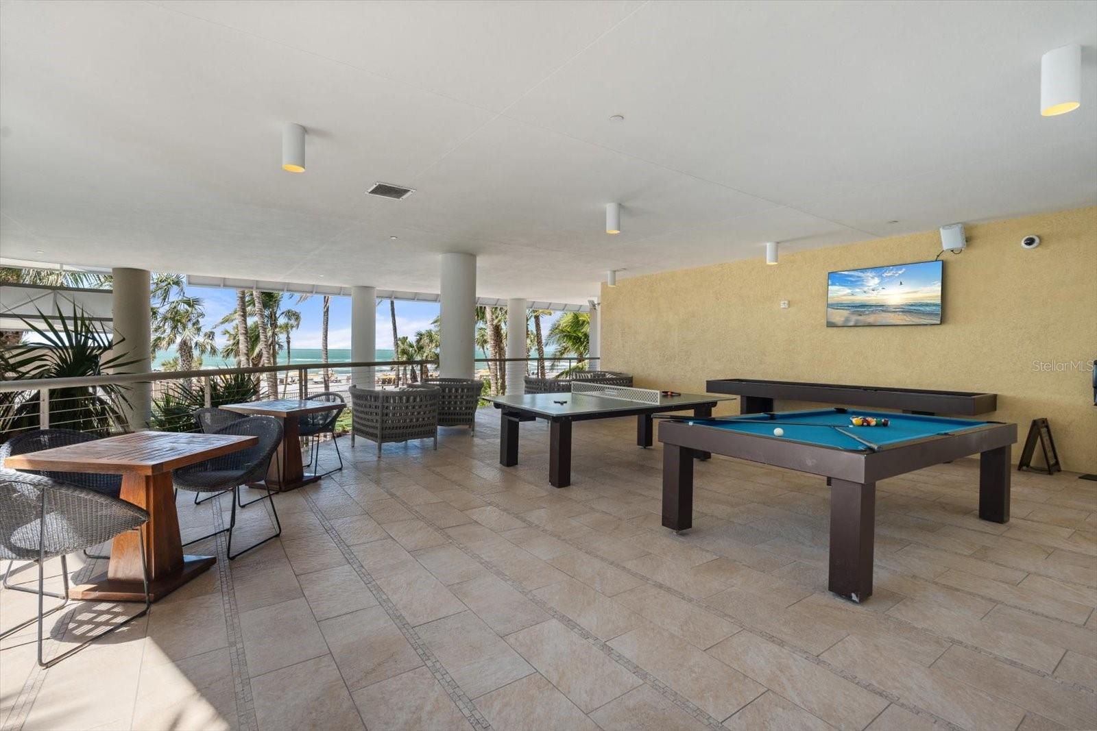 SIESTA KEY BEACH RESIDENCES - Residential