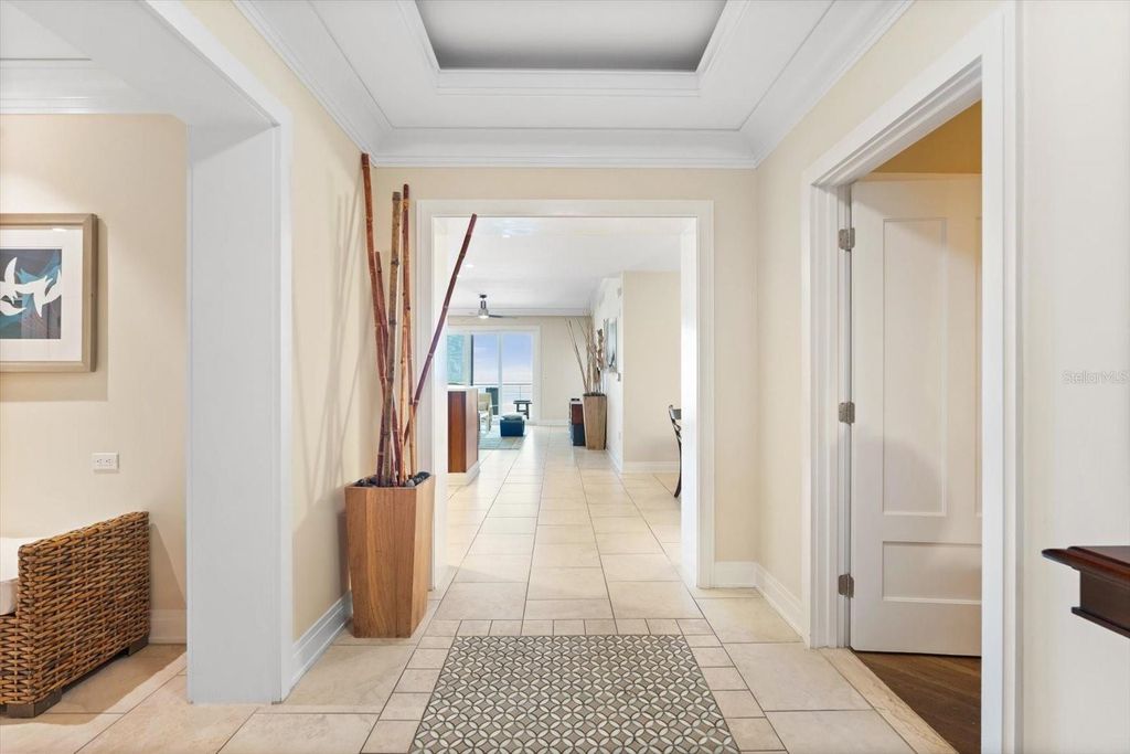 Photo of 915 Seaside Dr #405, WEEKS 22-23, Sarasota, FL 34242 (MLS # A4648881)