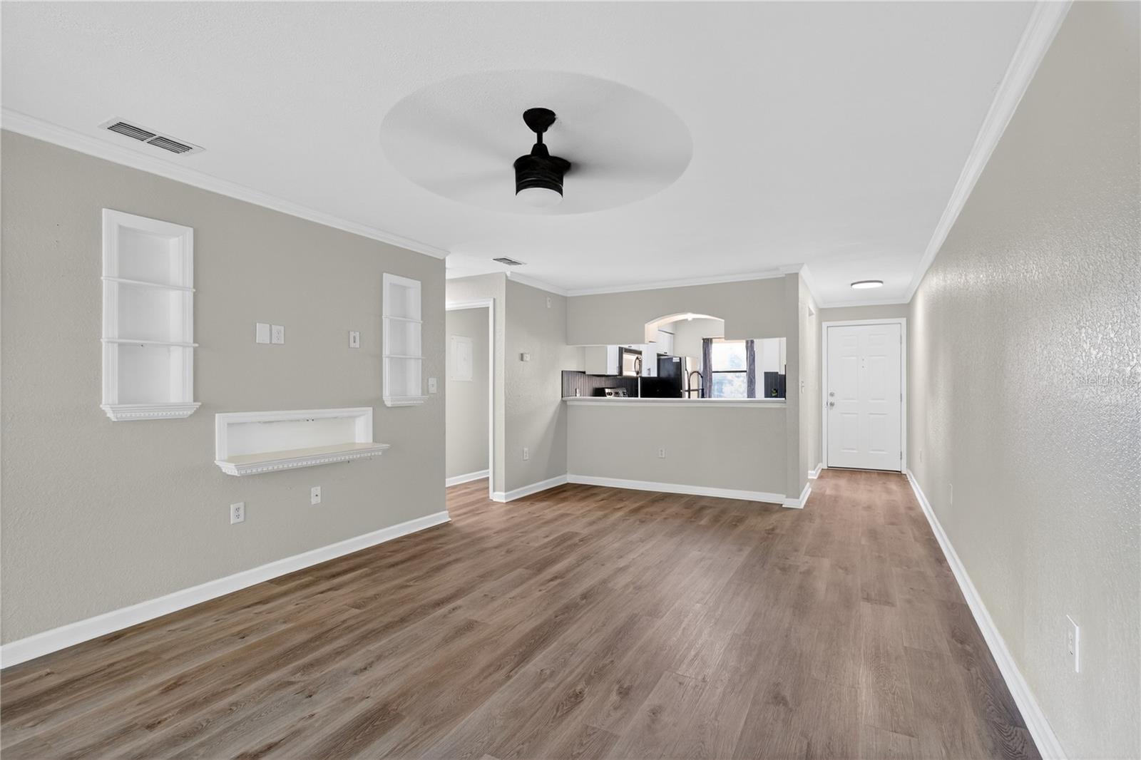 BELLA VISTA ON LAKE - Residential