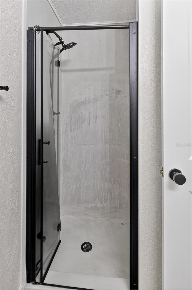 BELLA VISTA ON LAKE - Residential