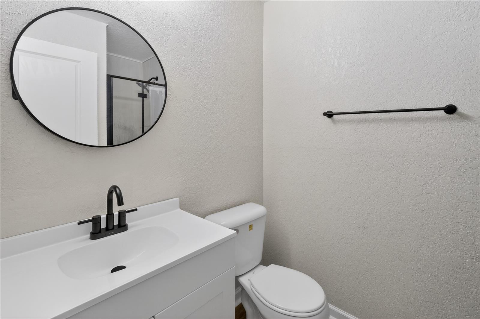 BELLA VISTA ON LAKE - Residential