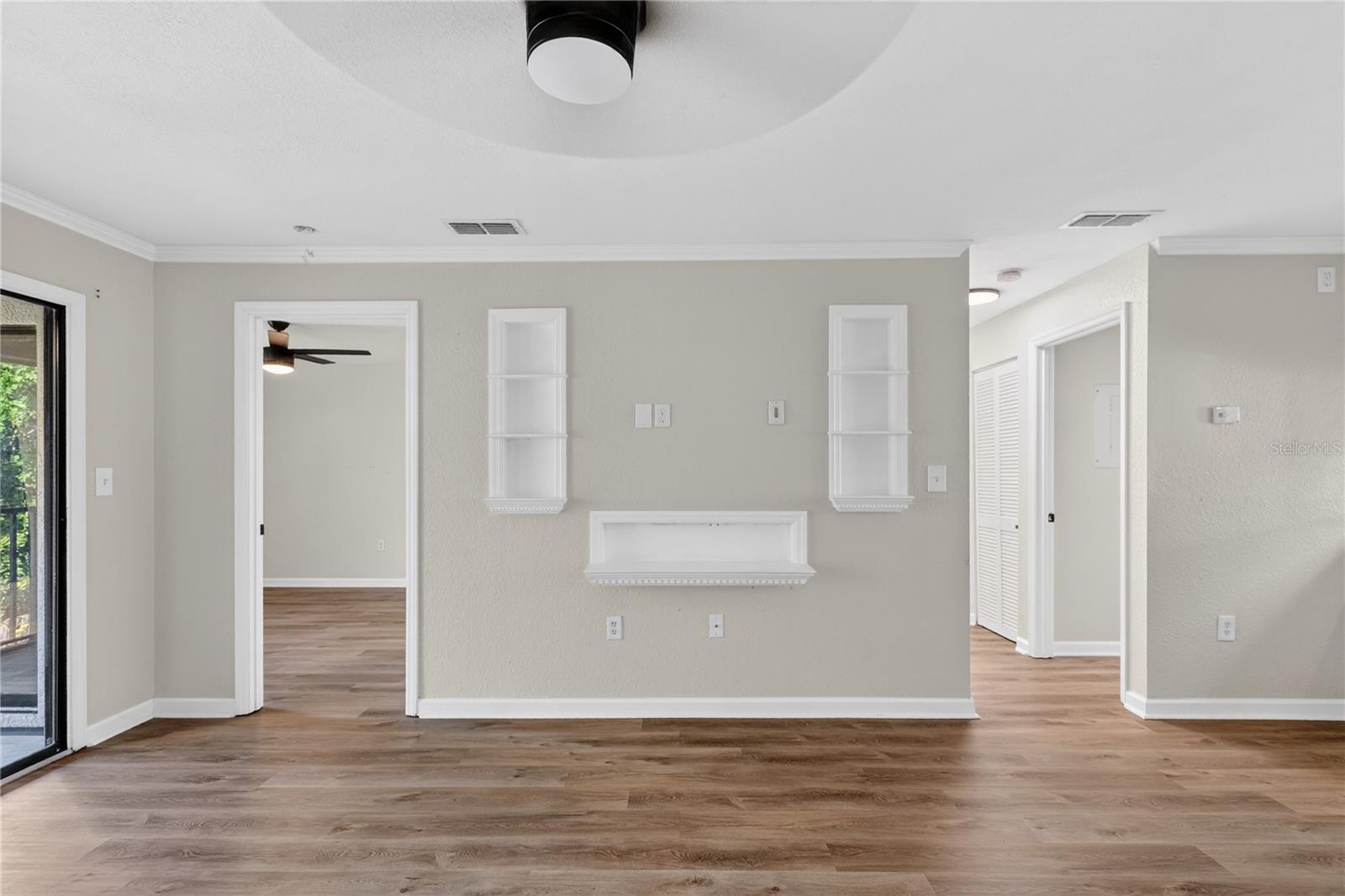 BELLA VISTA ON LAKE - Residential