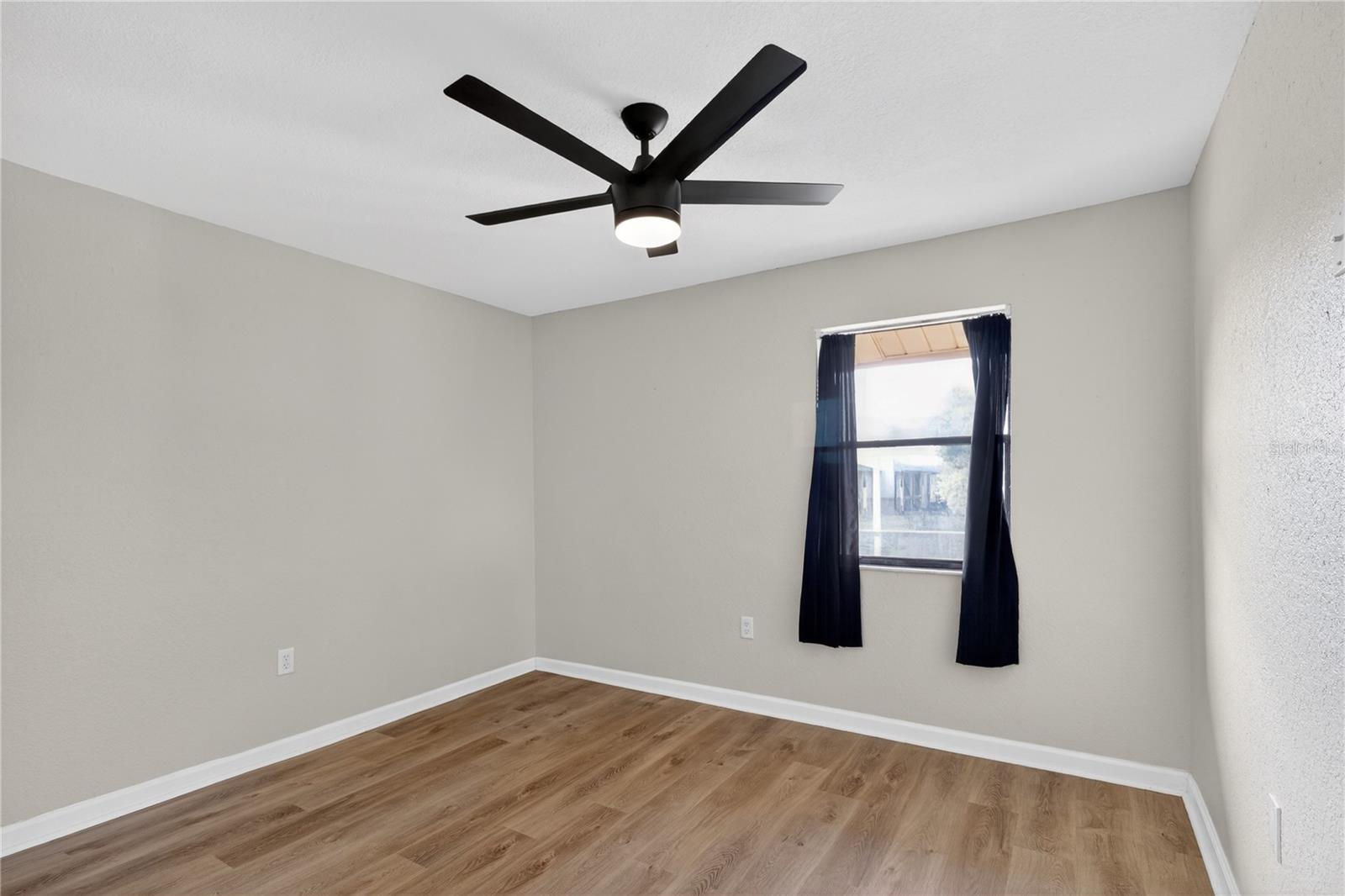 BELLA VISTA ON LAKE - Residential