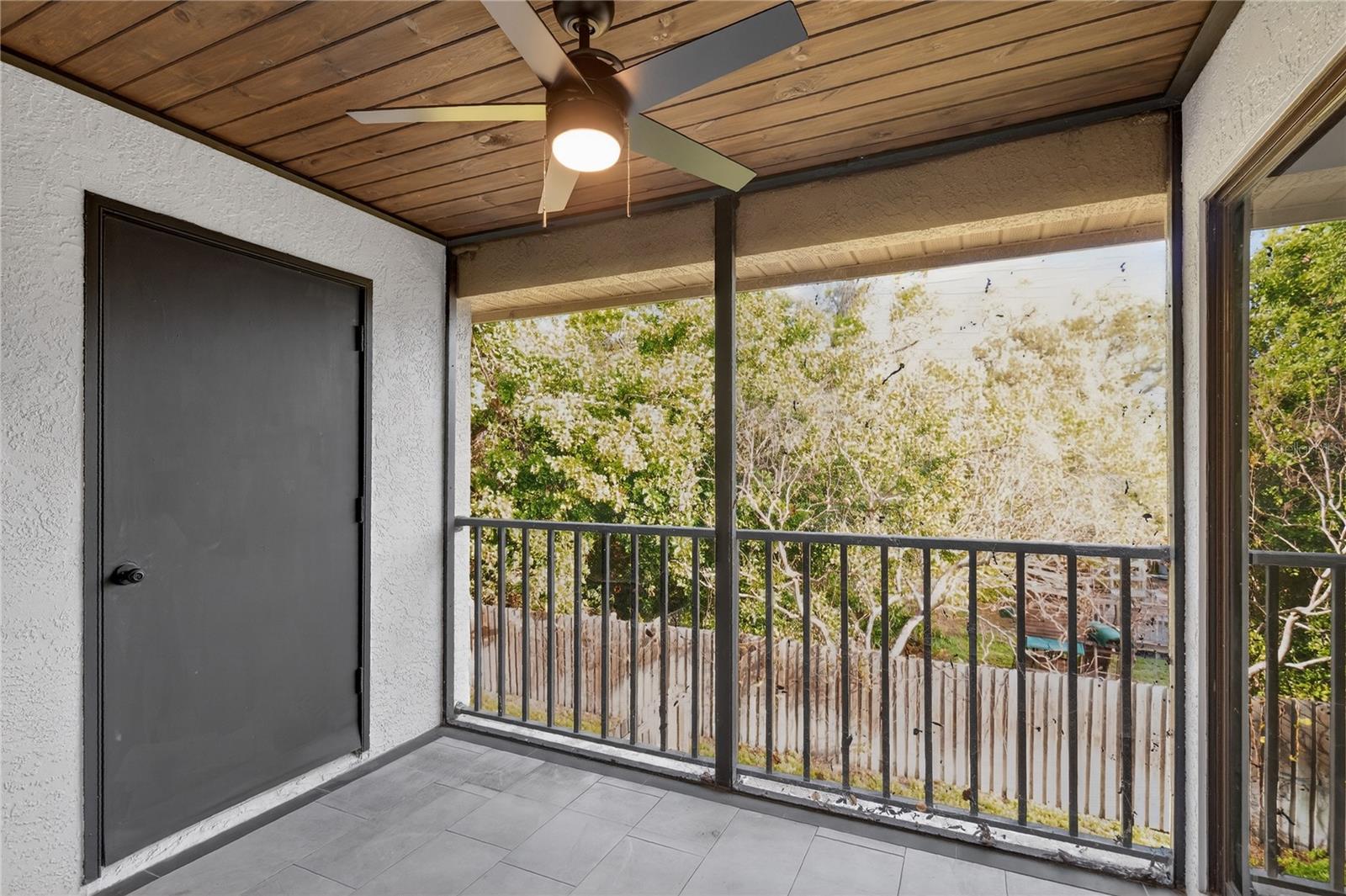 BELLA VISTA ON LAKE - Residential