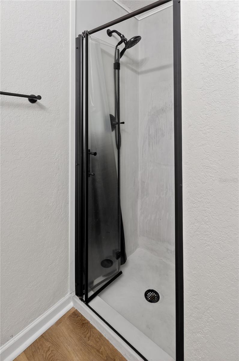 BELLA VISTA ON LAKE - Residential