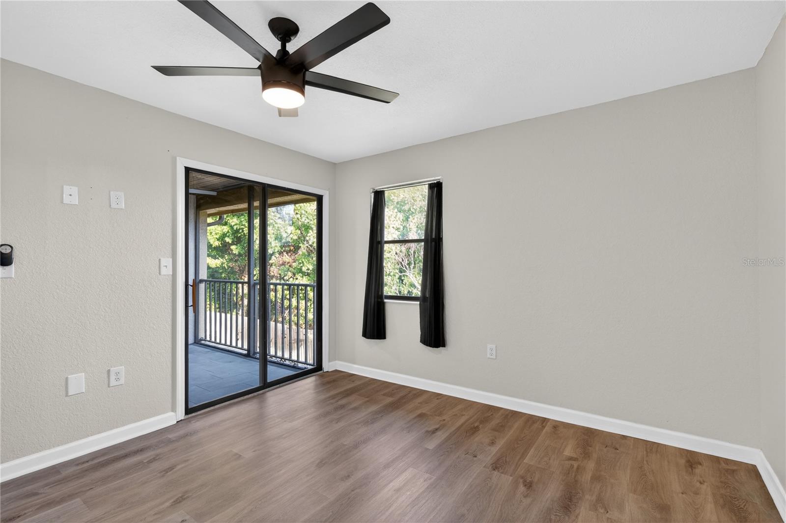 BELLA VISTA ON LAKE - Residential