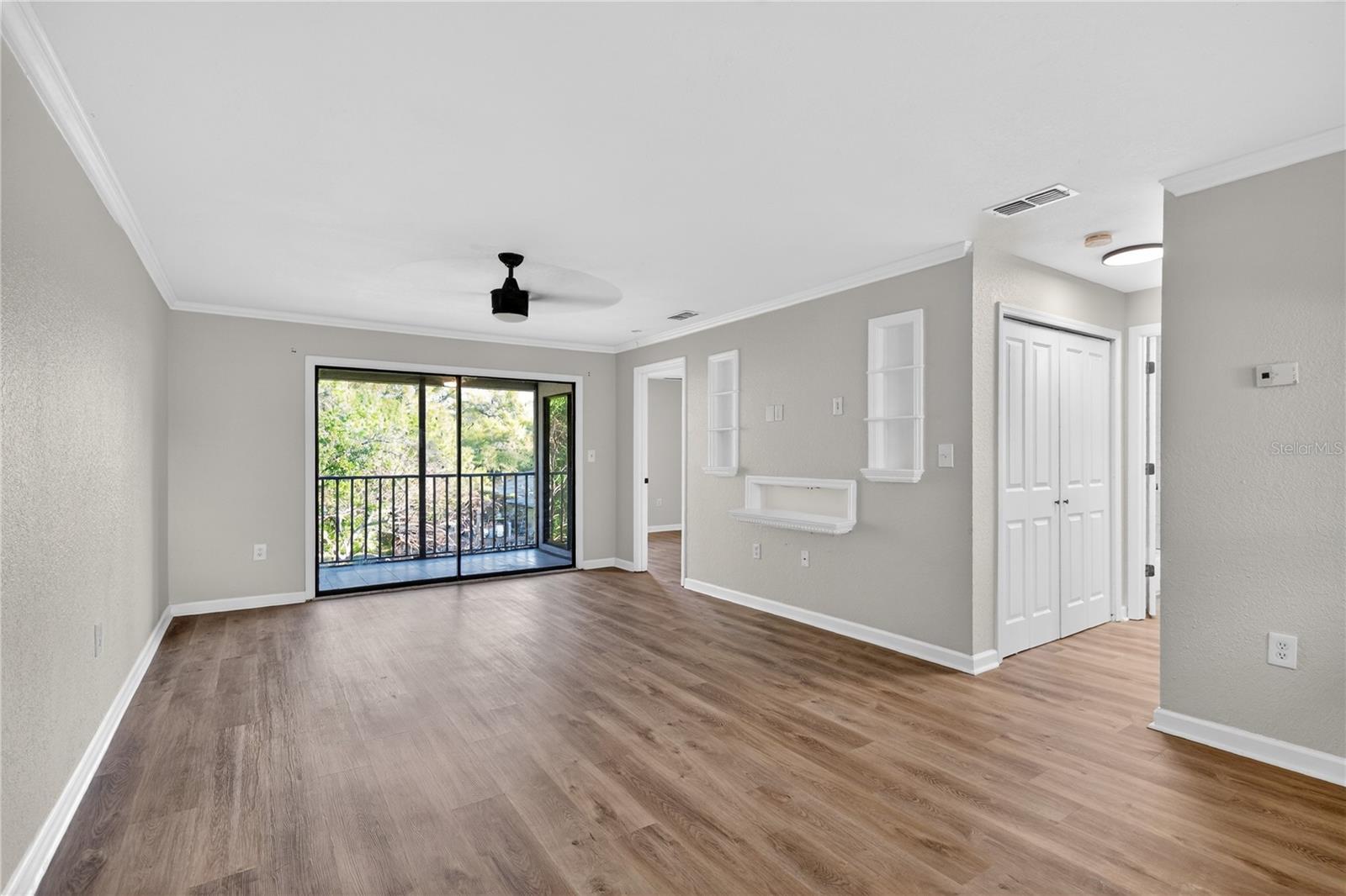 BELLA VISTA ON LAKE - Residential