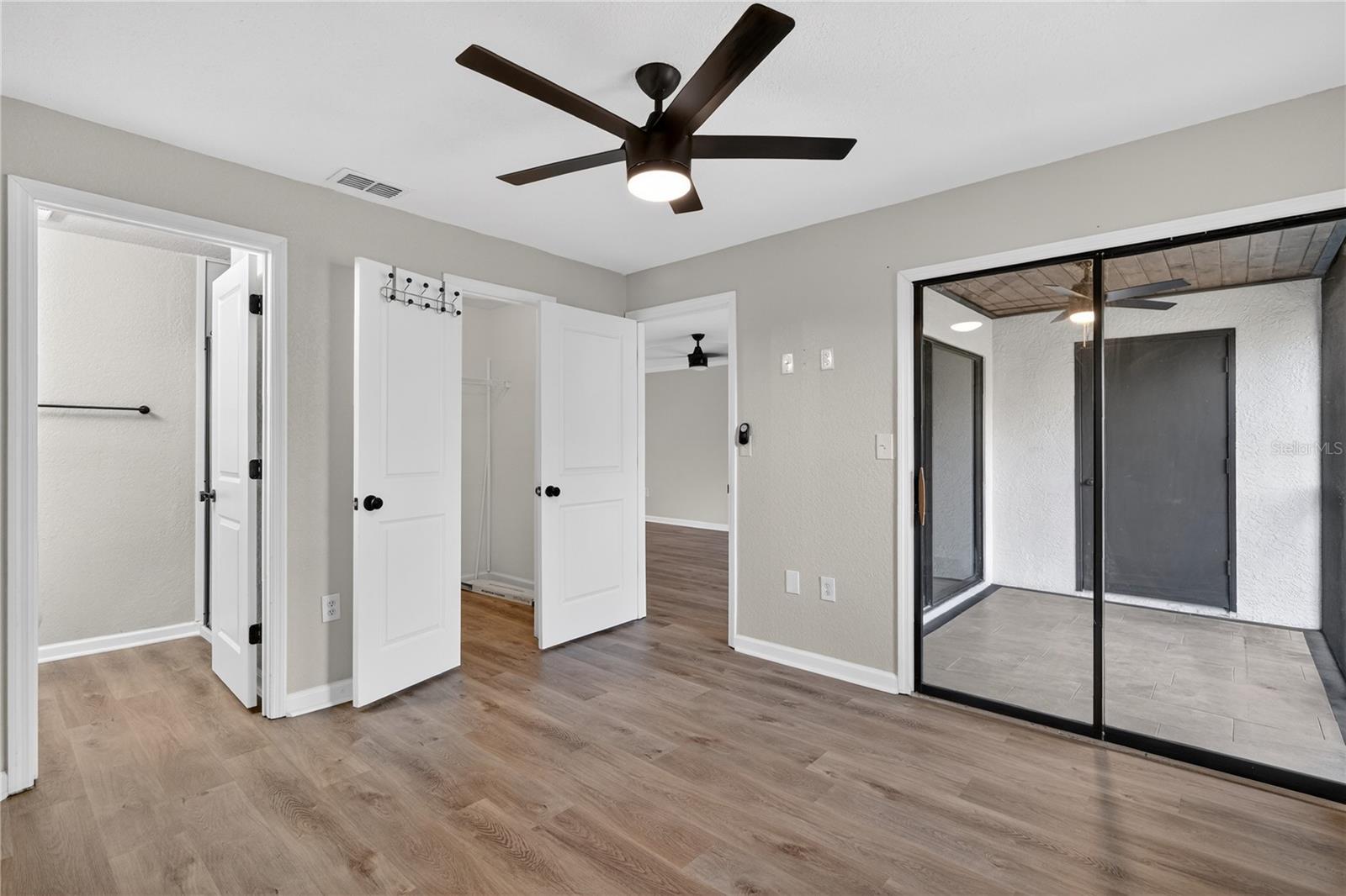 BELLA VISTA ON LAKE - Residential