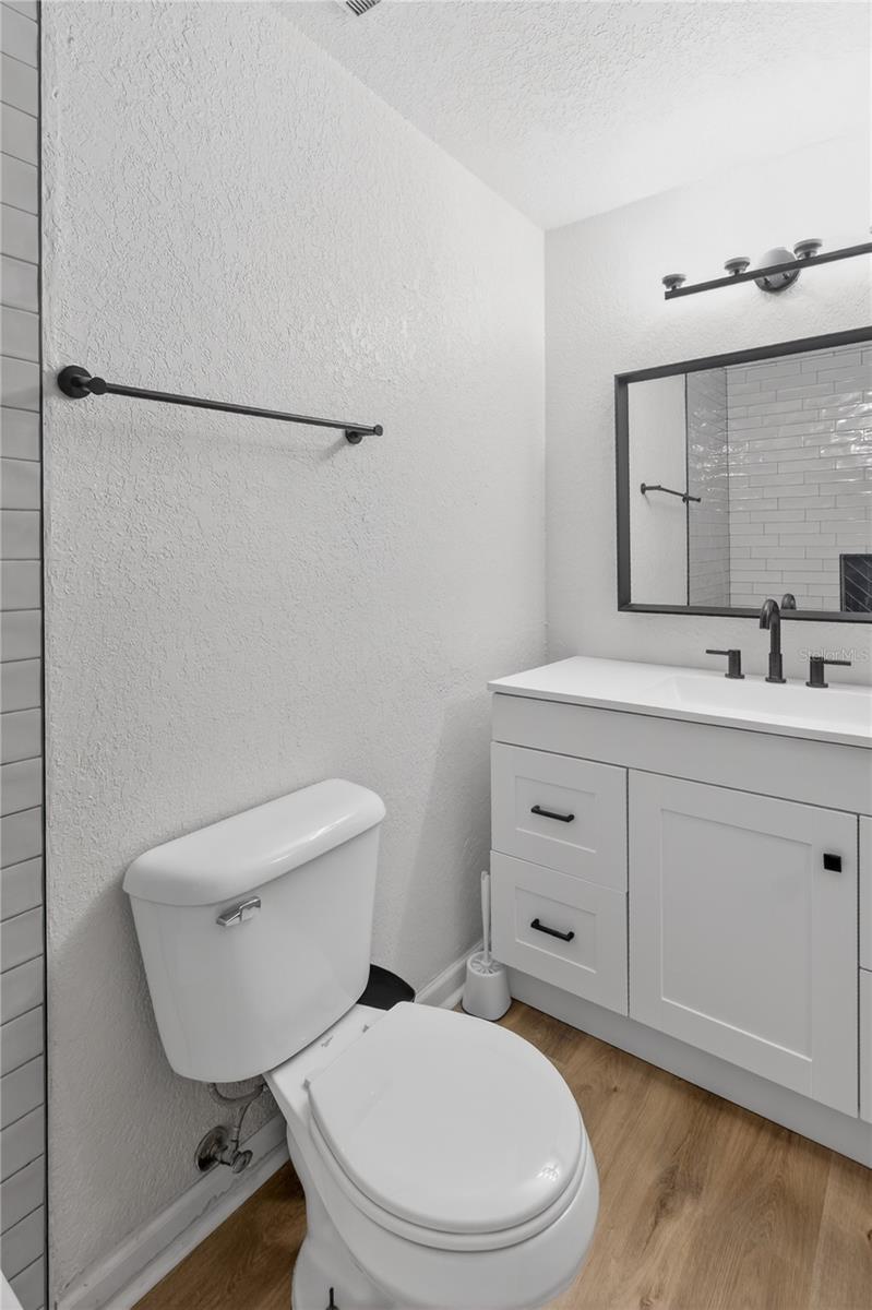 BELLA VISTA ON LAKE - Residential