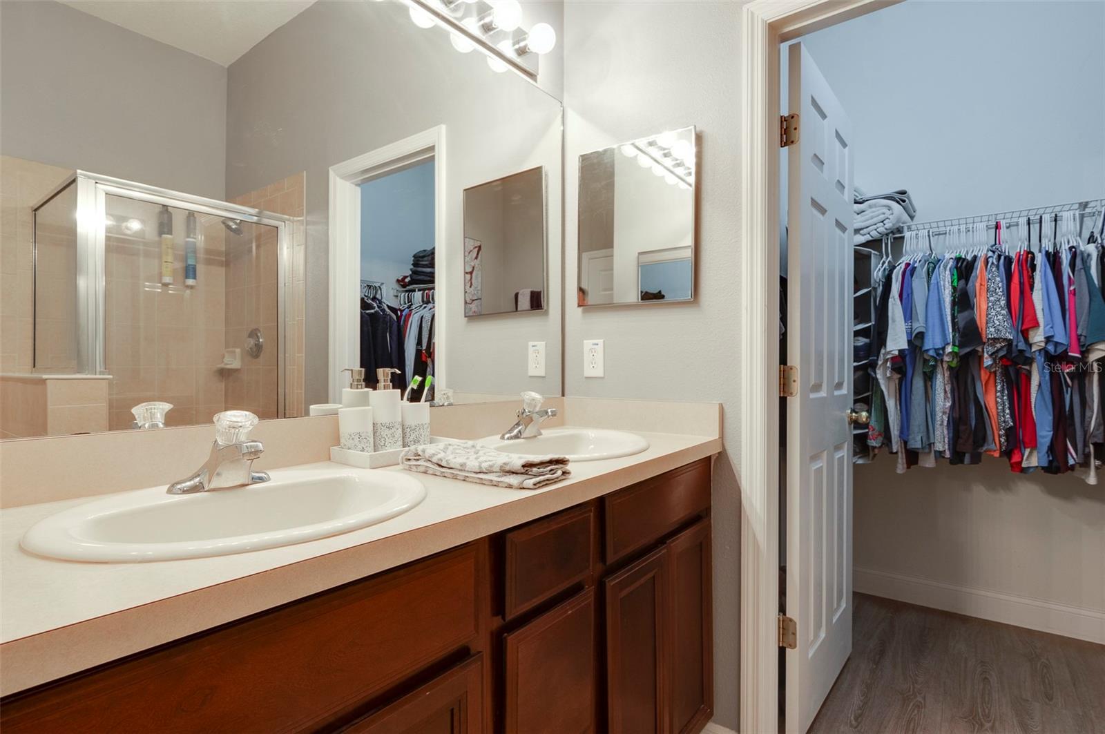 HIGHLAND GLEN - Residential