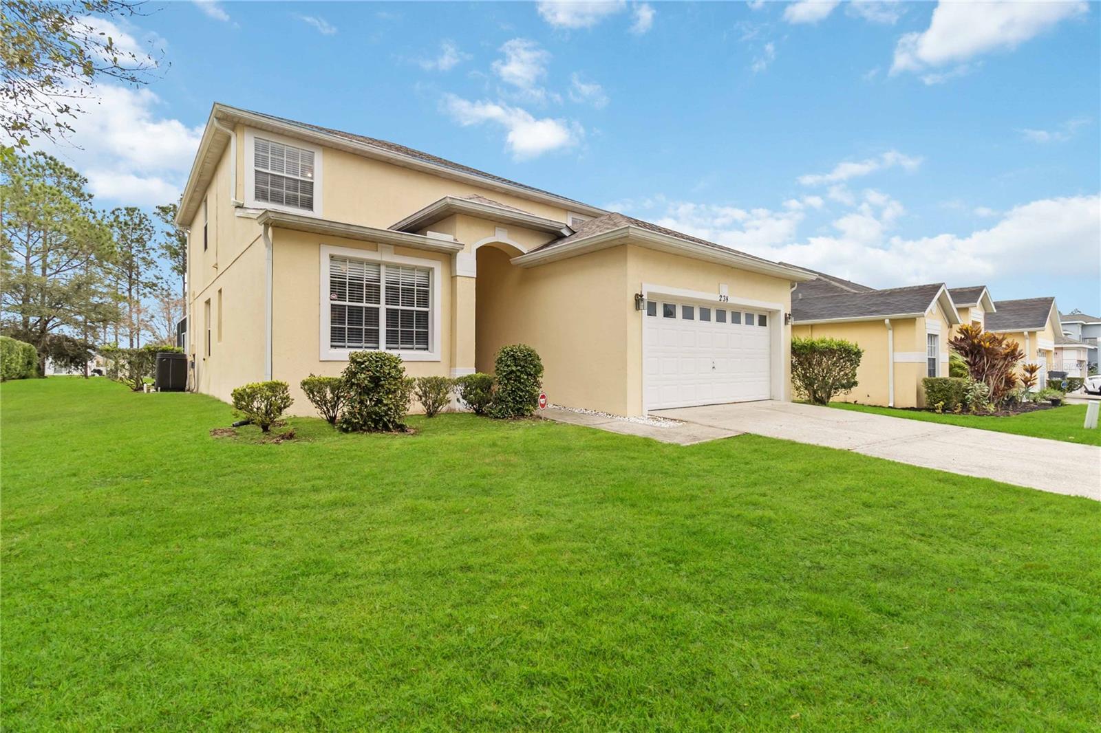 238 N HAMPTON DRIVE