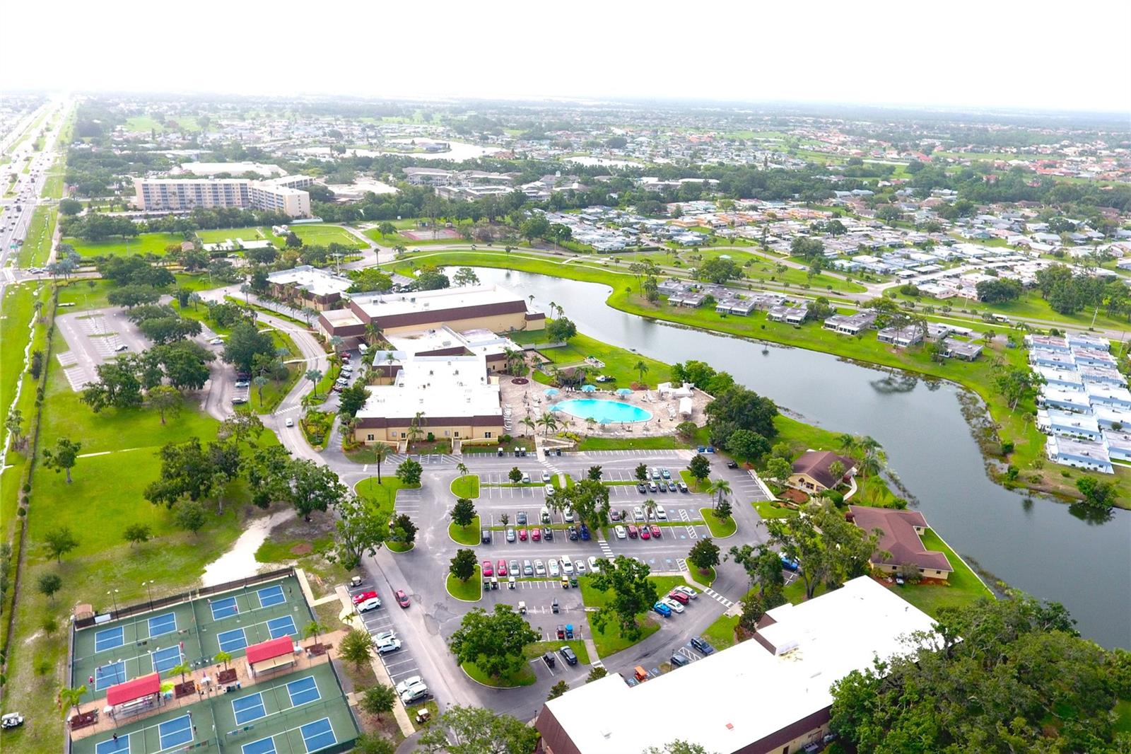 CAMBRIDGE I CONDOMINIUM UNIT NUMBER 194 TYPE A 3.7 - Residential