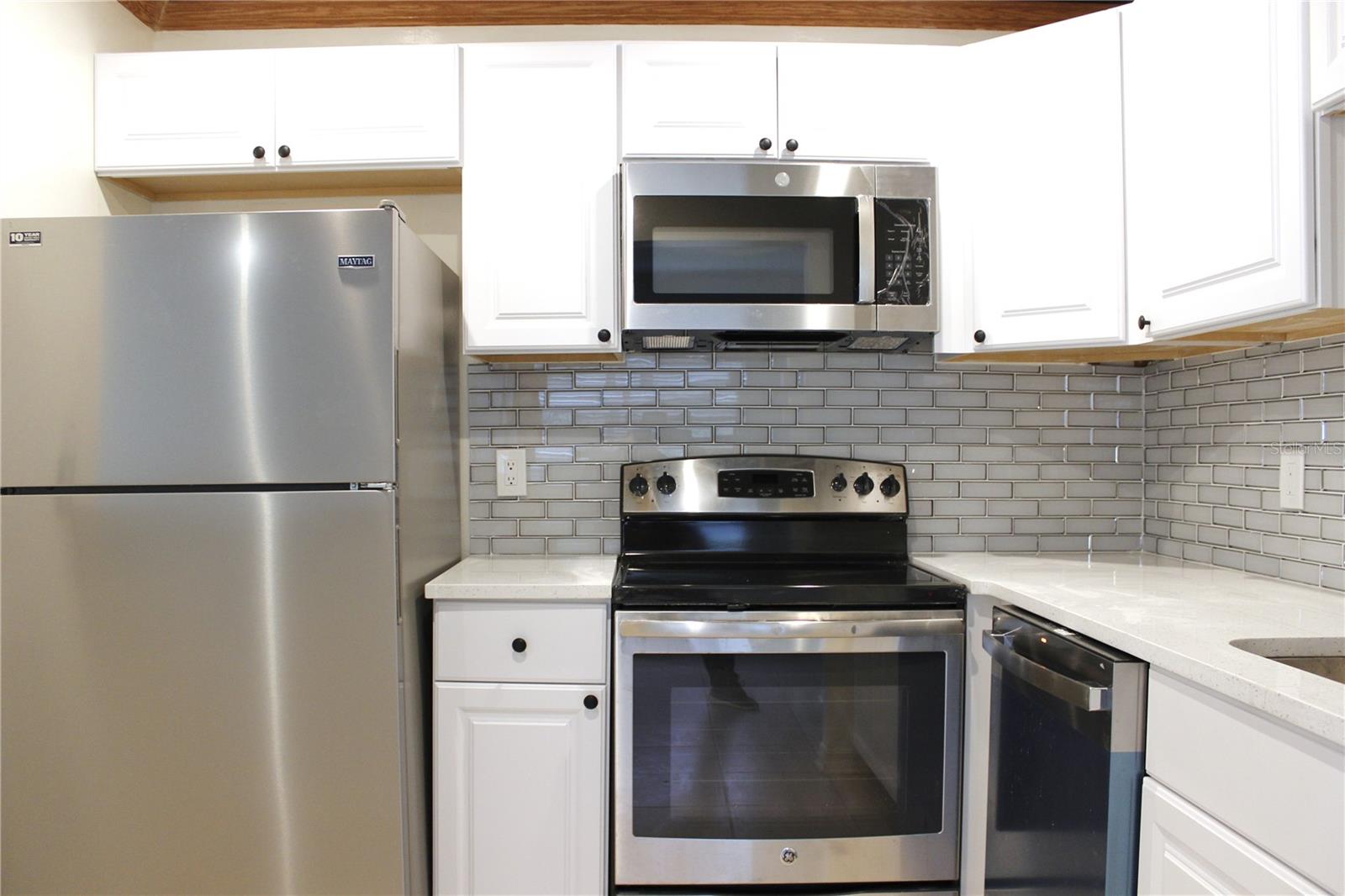 CAMBRIDGE I CONDOMINIUM UNIT NUMBER 194 TYPE A 3.7 - Residential